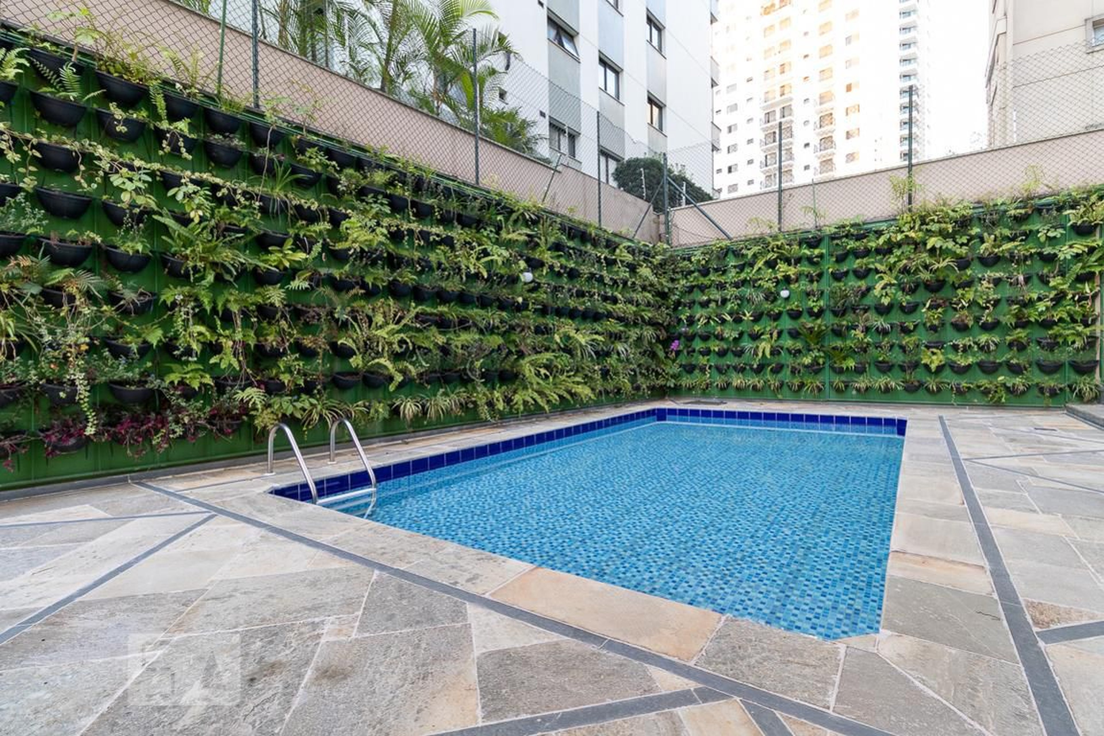 Piscina - Paco Rabane