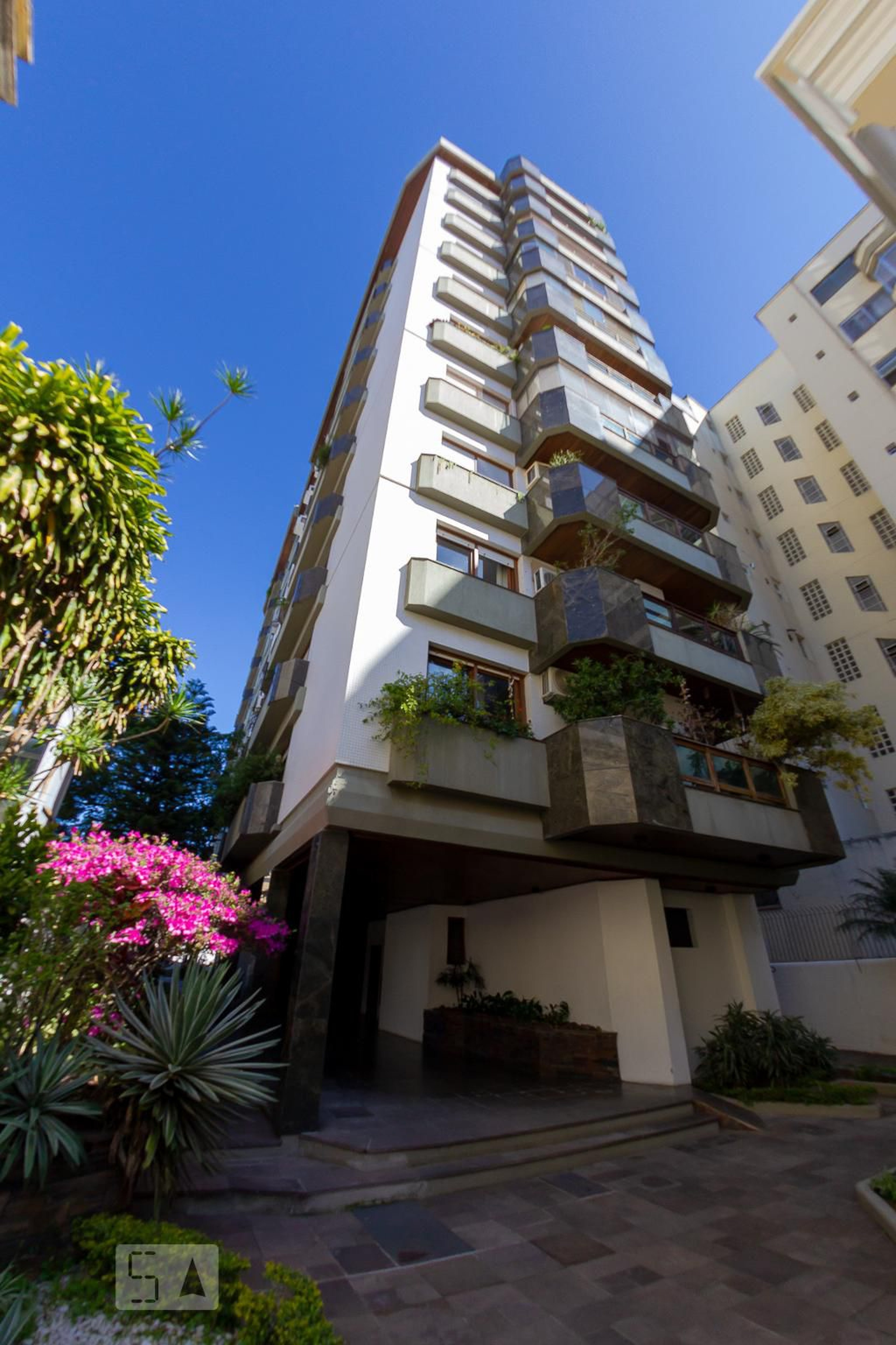 Fachada do Prédio Condomínio em Avenida Independência, 855