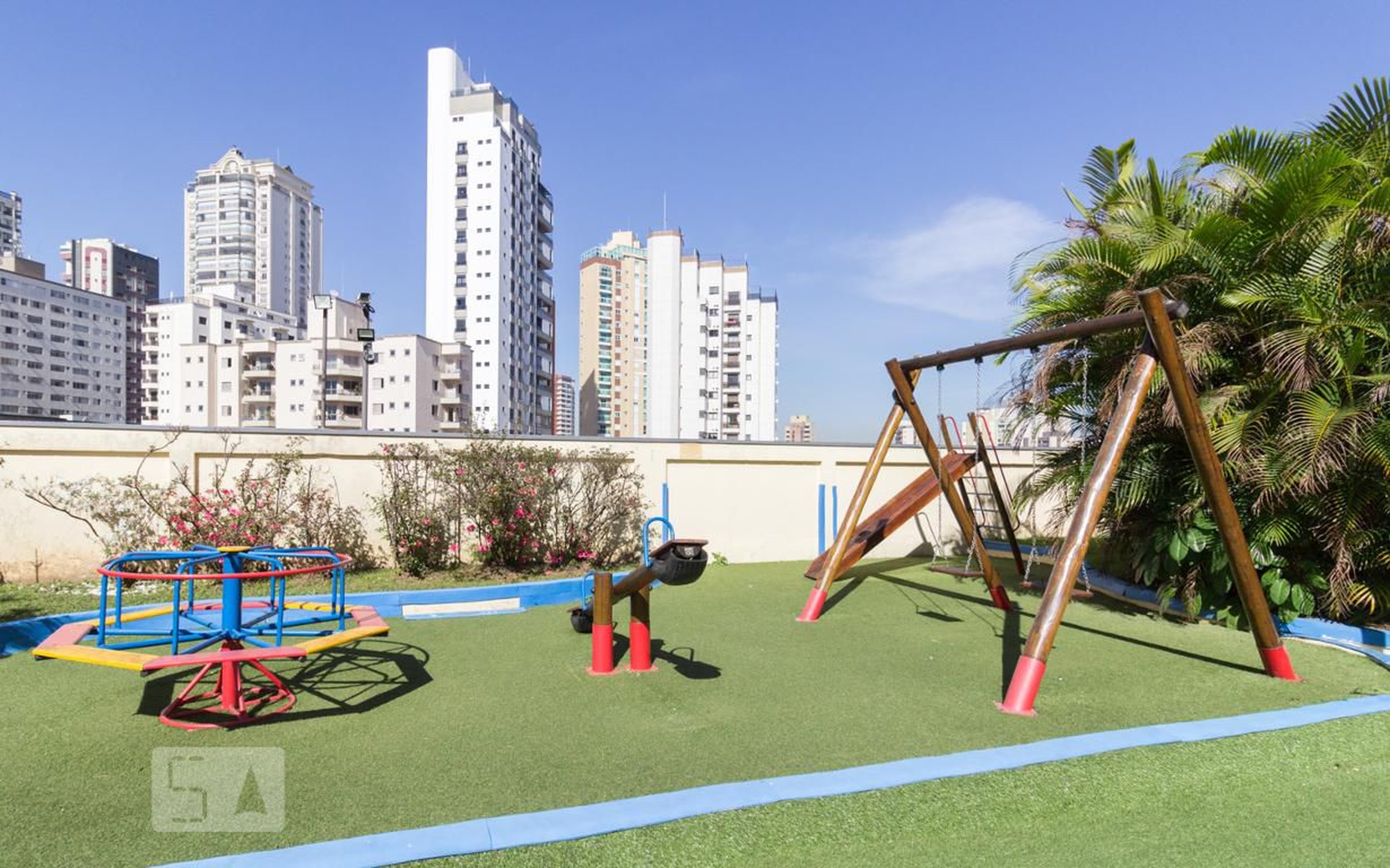 Playground - Status III