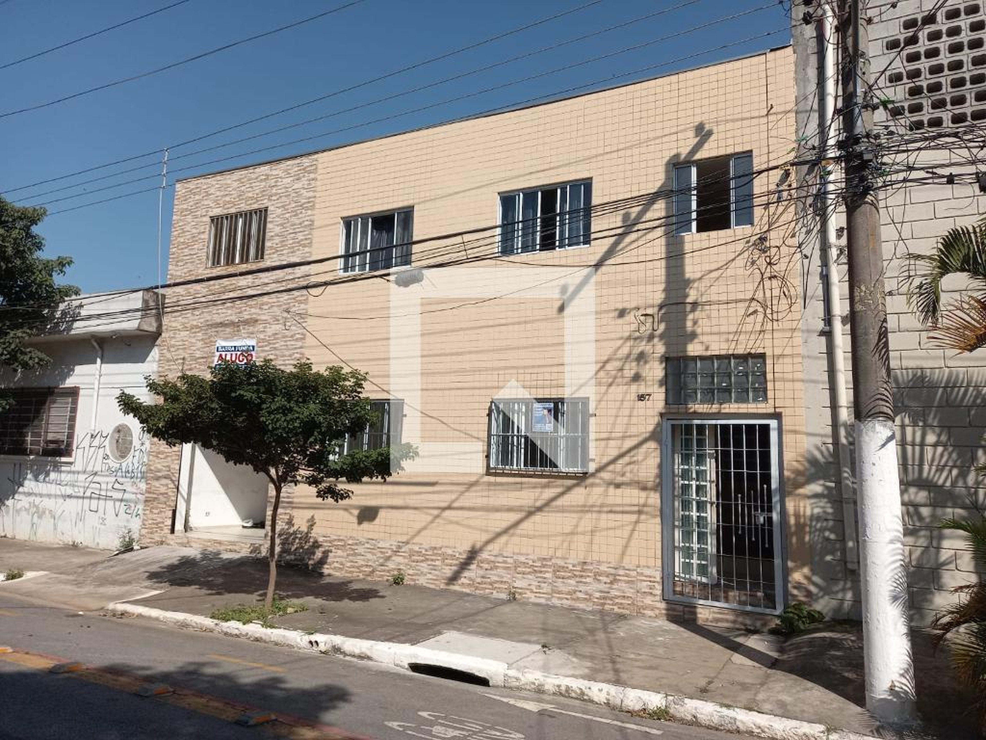 Fachada Condomínio em Rua Cruzeiro, 157