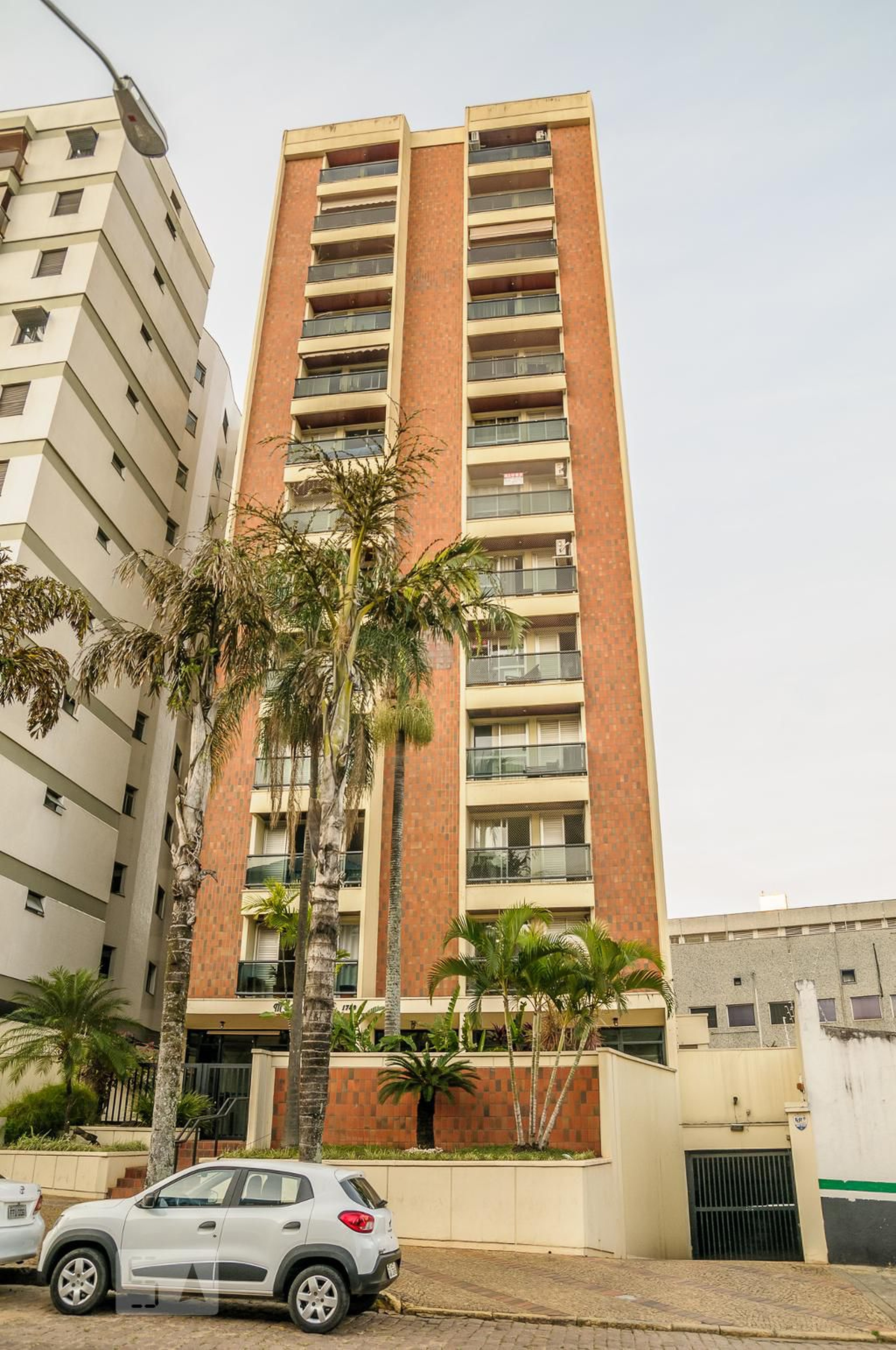 Fachada do Prédio Condomínio em Rua José Paulino, 1780