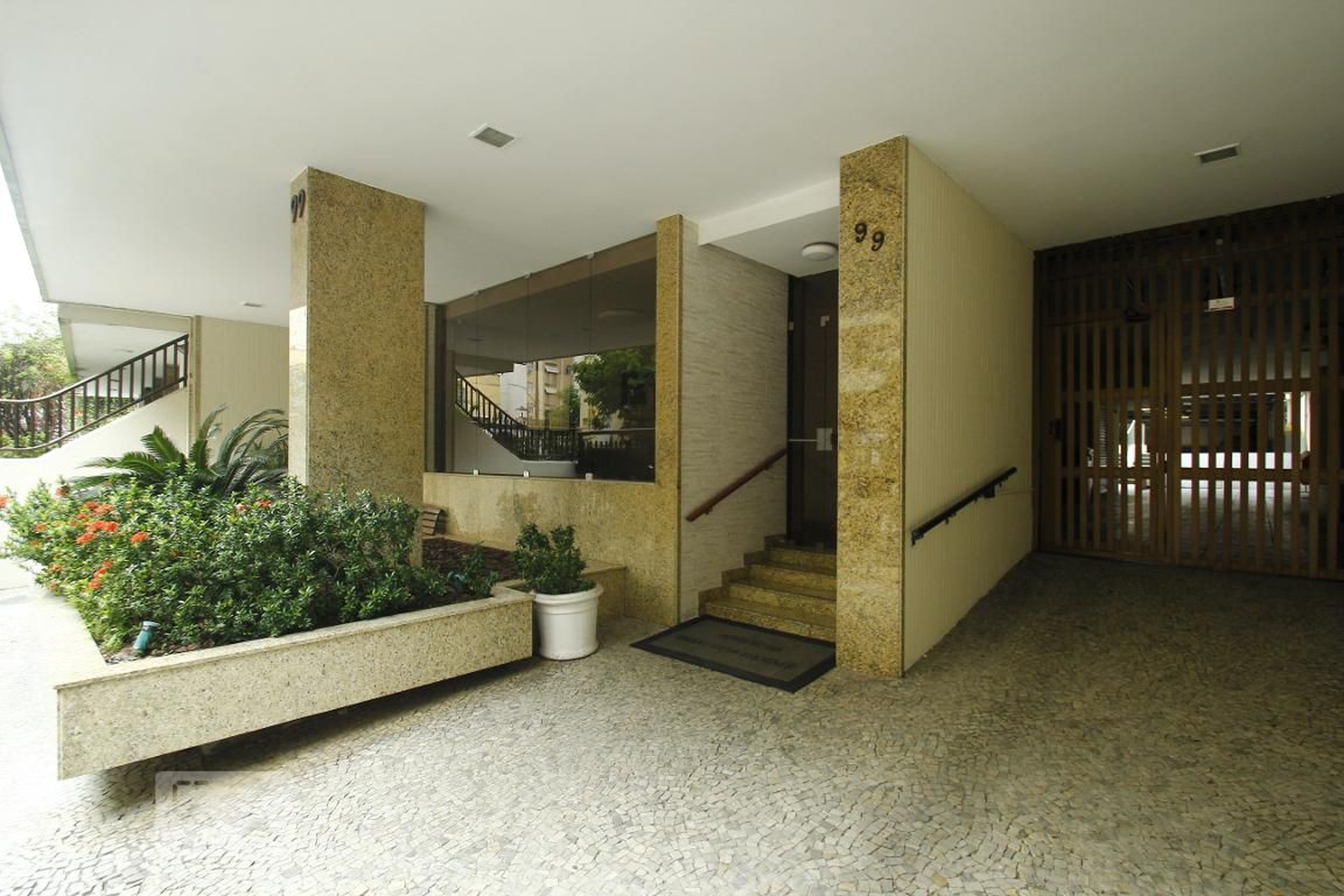 Entrada - Edifício Dom Guilherme