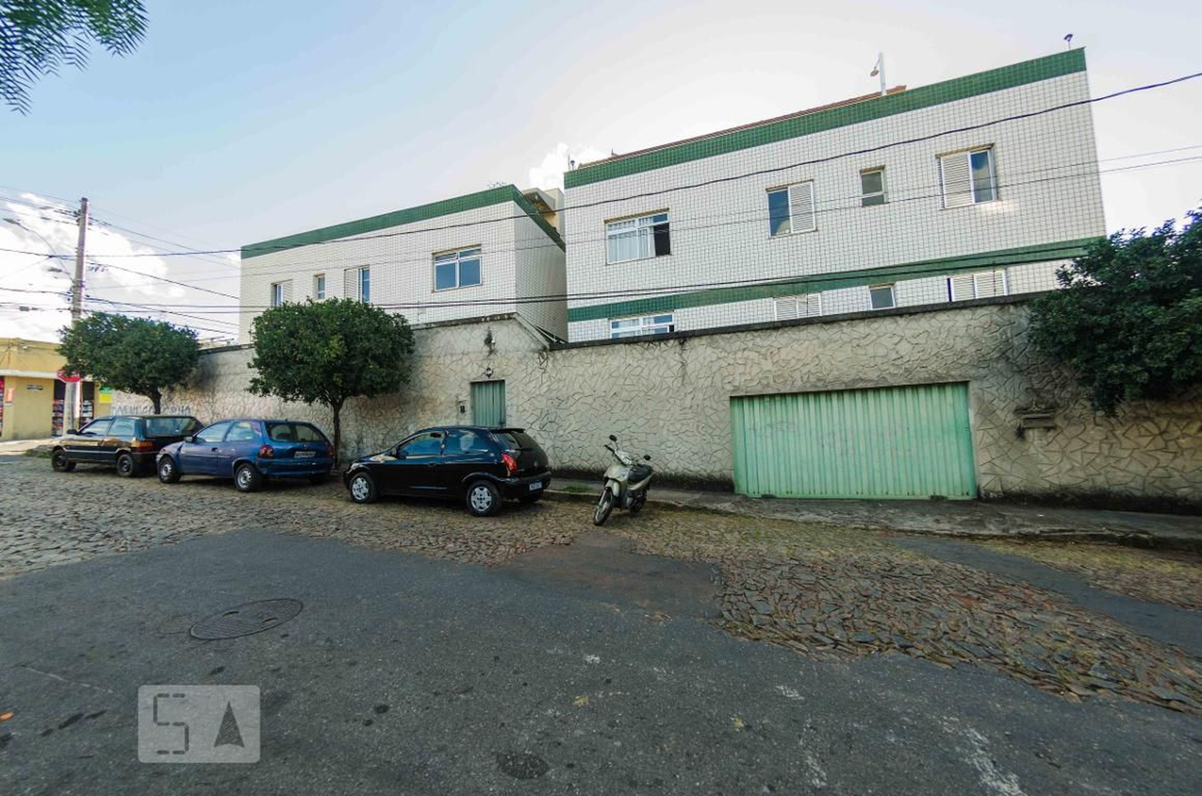 Fachada Condomínio em Rua Cruz Alta, 450