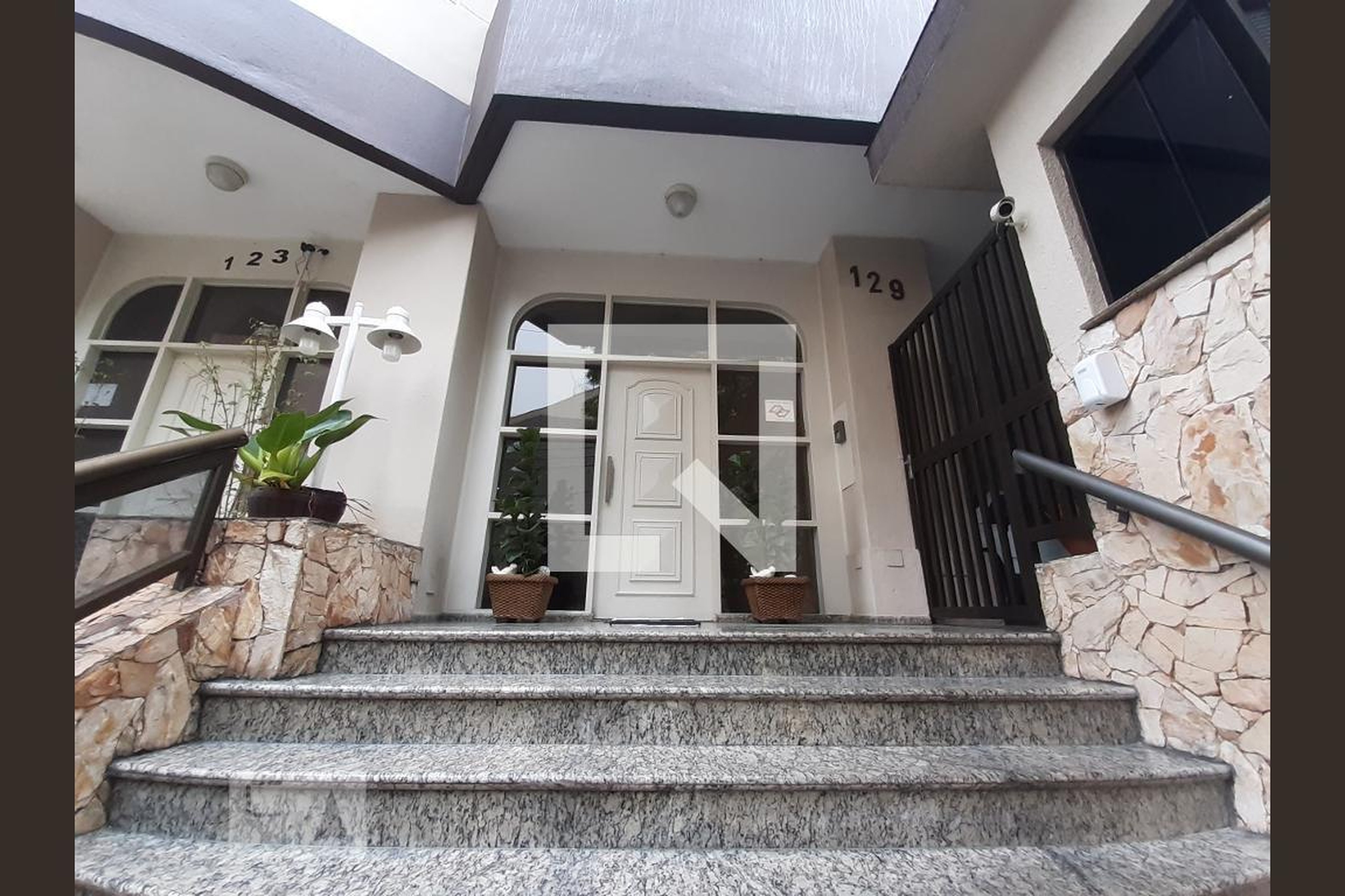 Entrada - Edifício Ana Paula