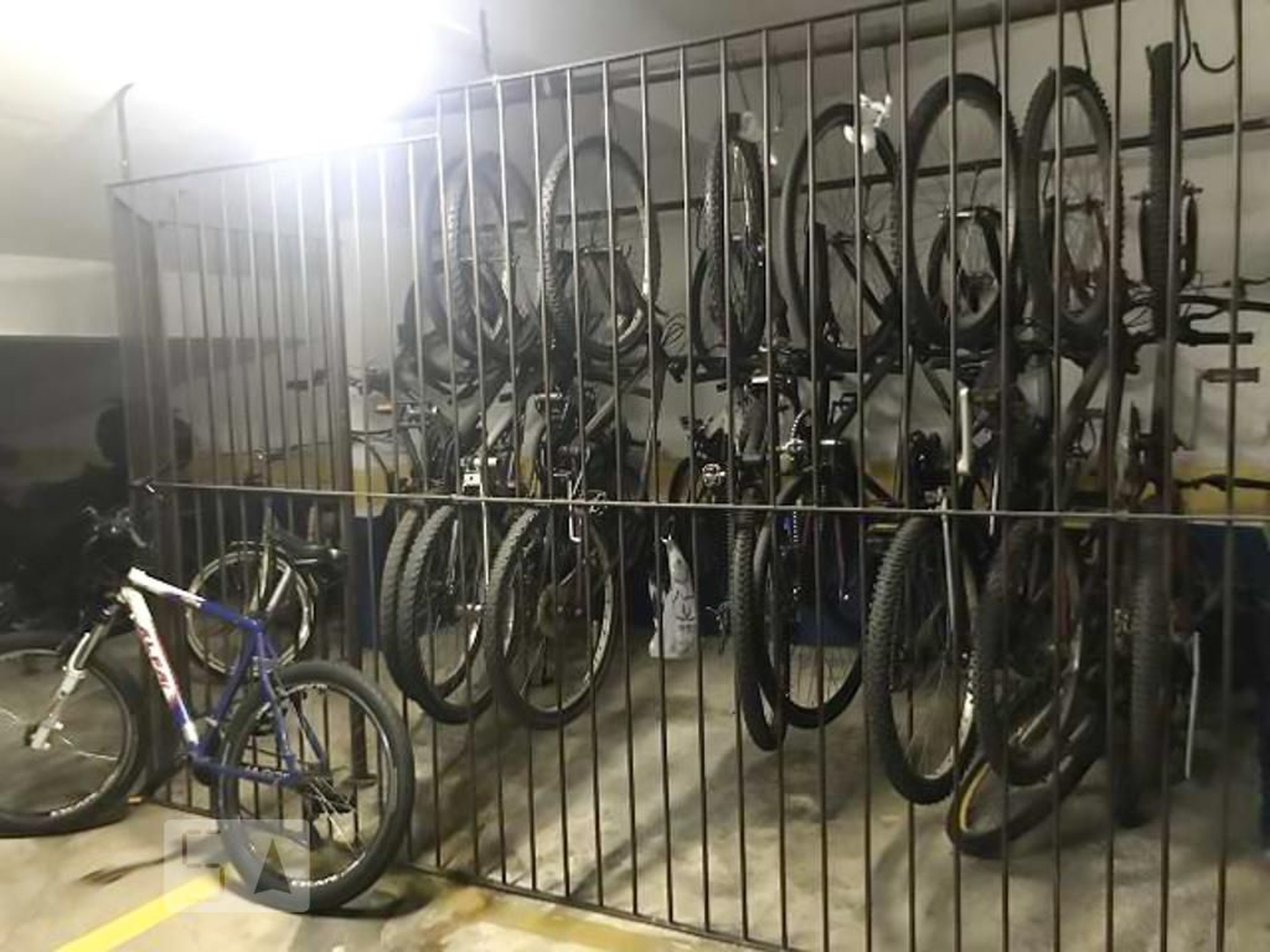 bicicletário - Edi.Jardin Castro Alves