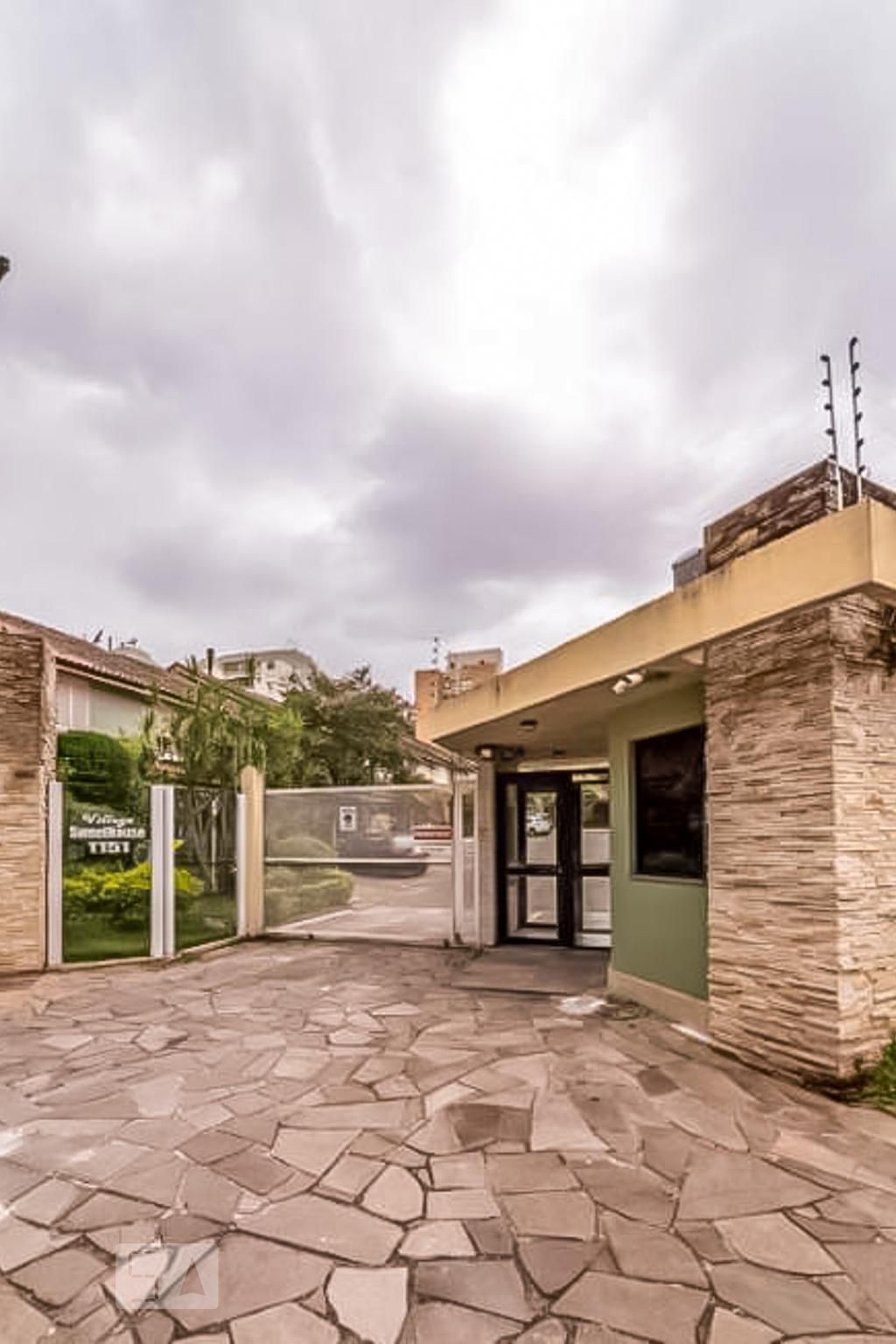 Entrada - Village Sweet House