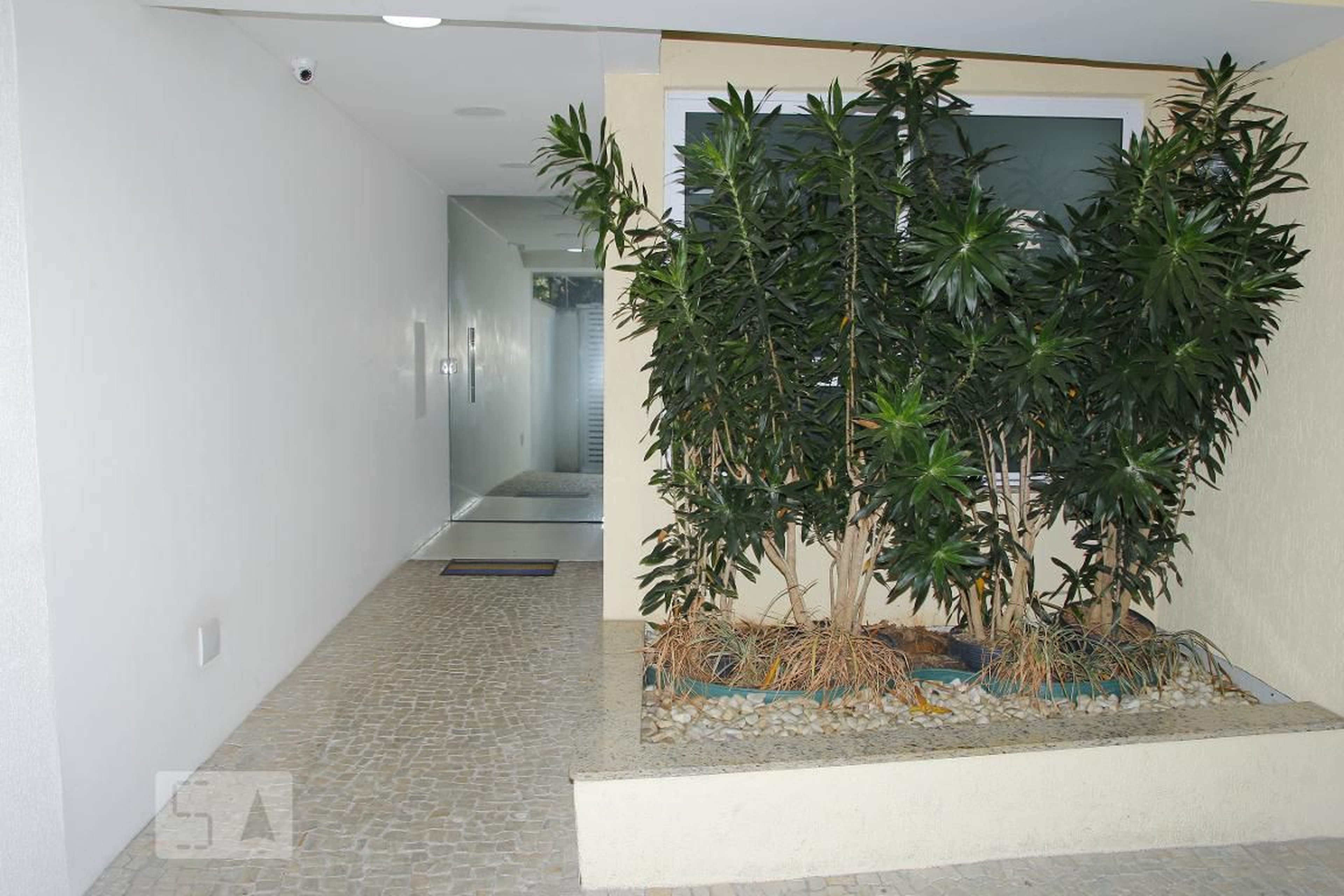 Entrada do prédio - null