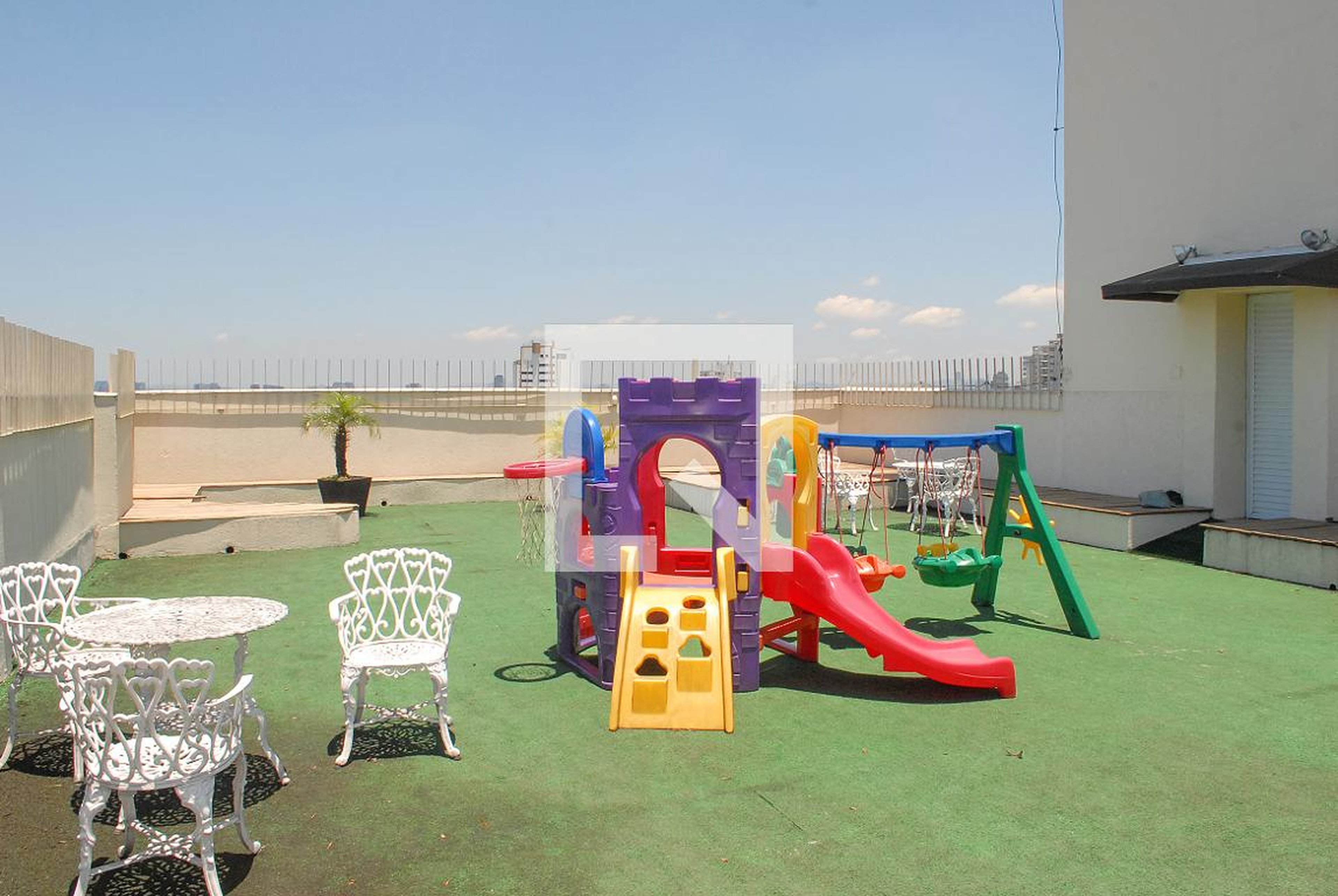 Playground - Dona América