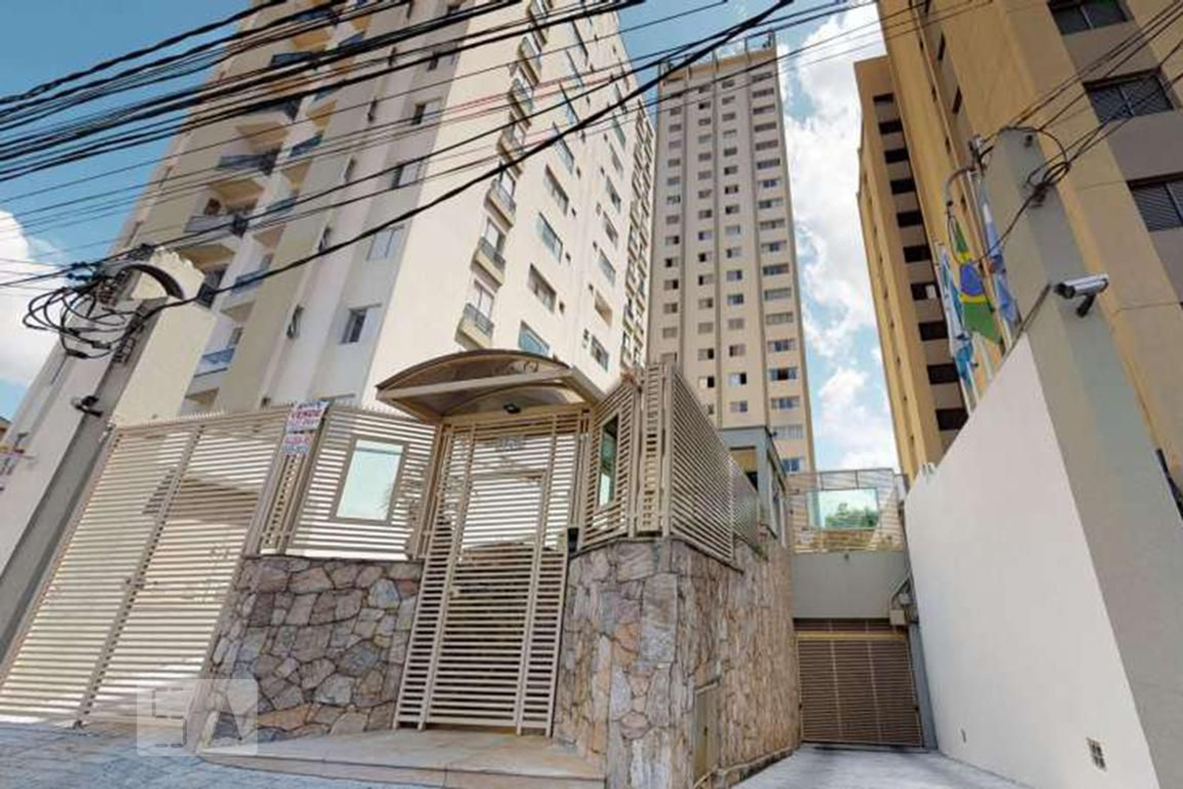 Fachada Condomínio em Rua Indiana, 974