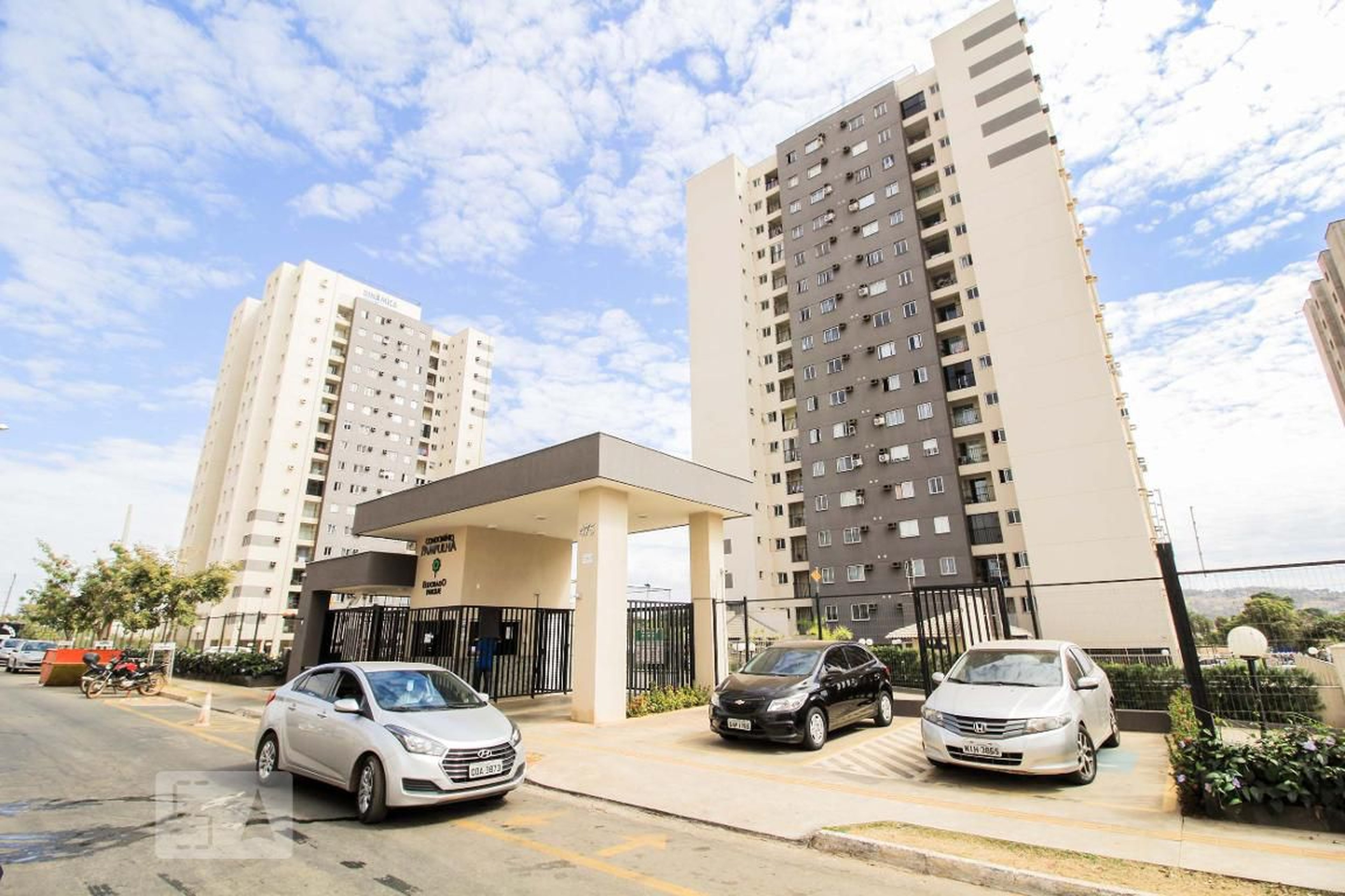 Fachada do Condomínio Condomínio Pampulha Torre 2