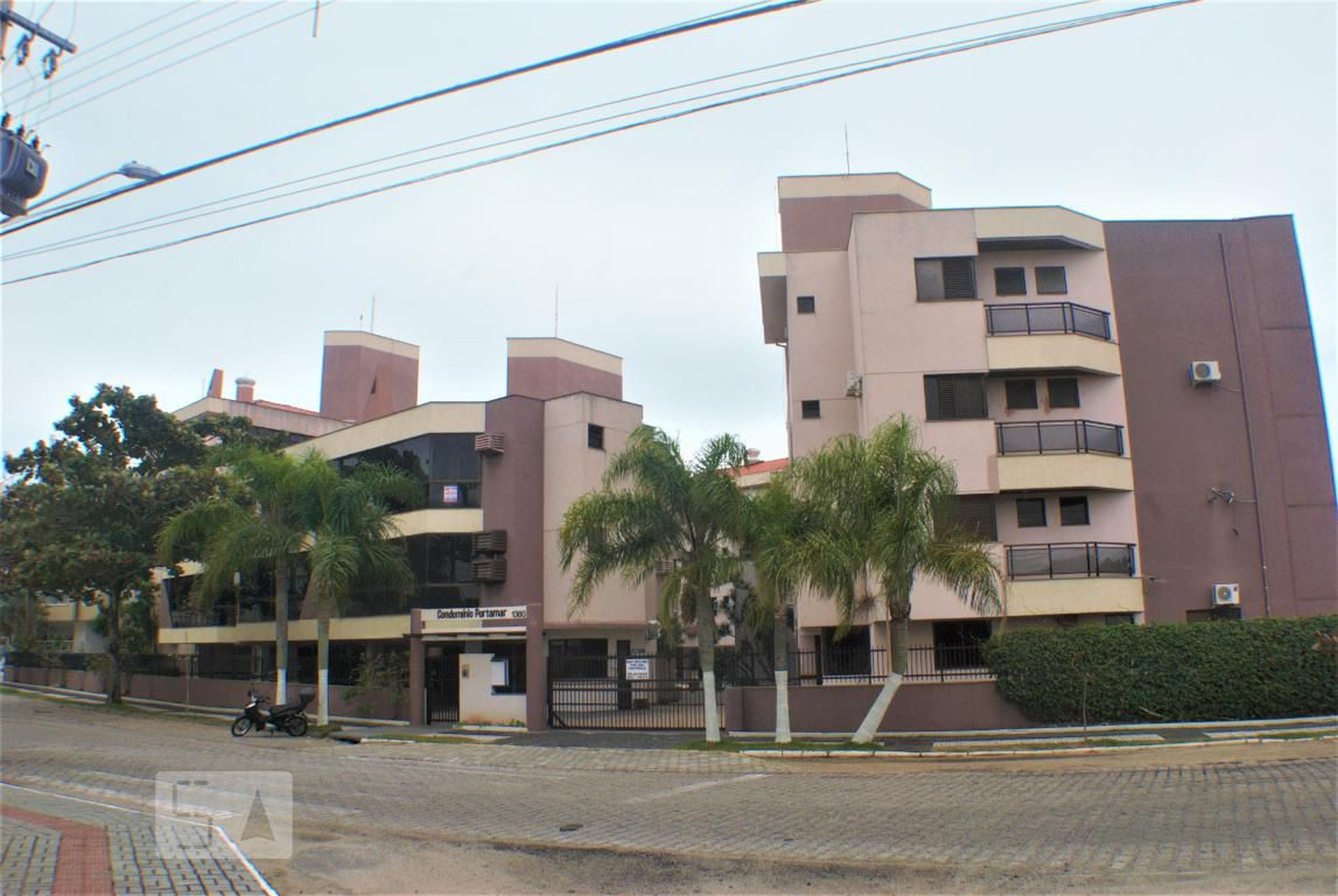 Fachada Condomínio em Rua das Gaivotas, 1380