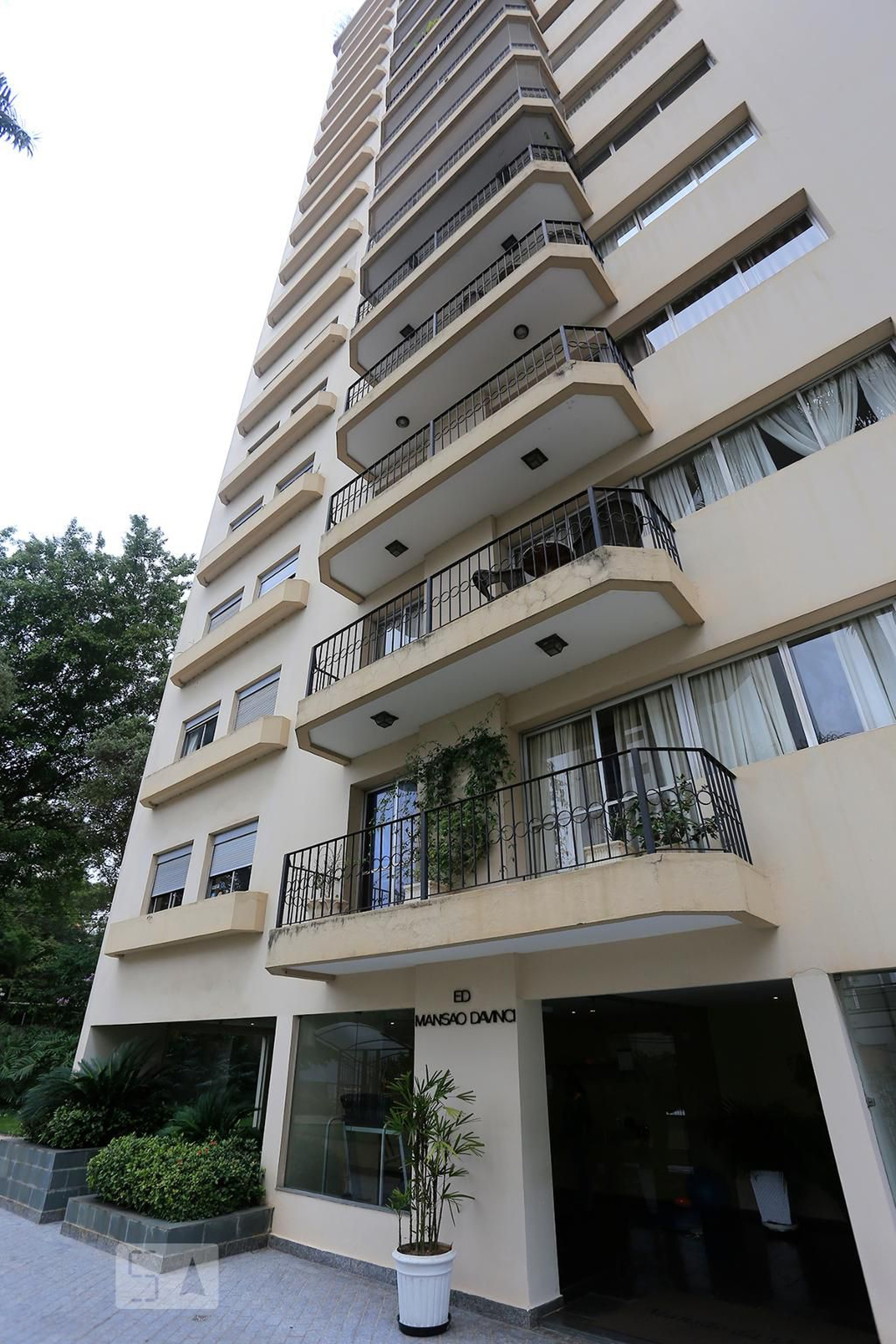 Entrada - Mansão Davinci