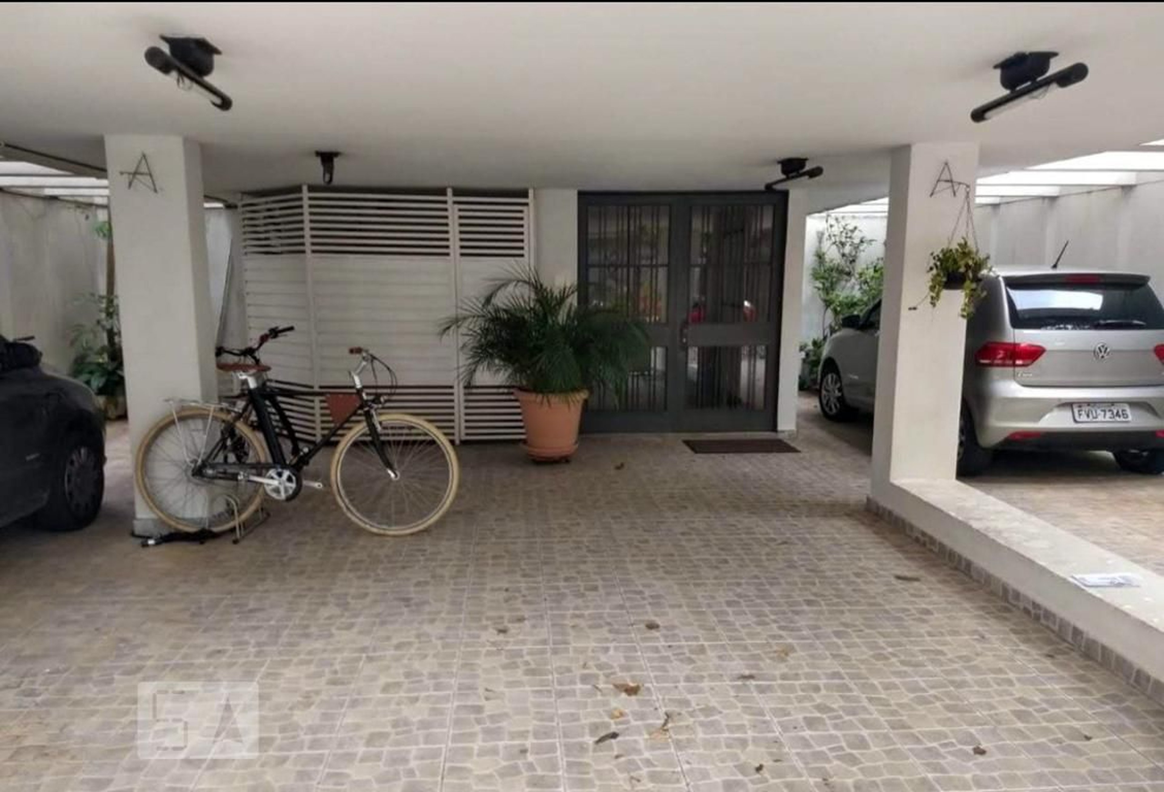 Entrada - Edifício Adriana