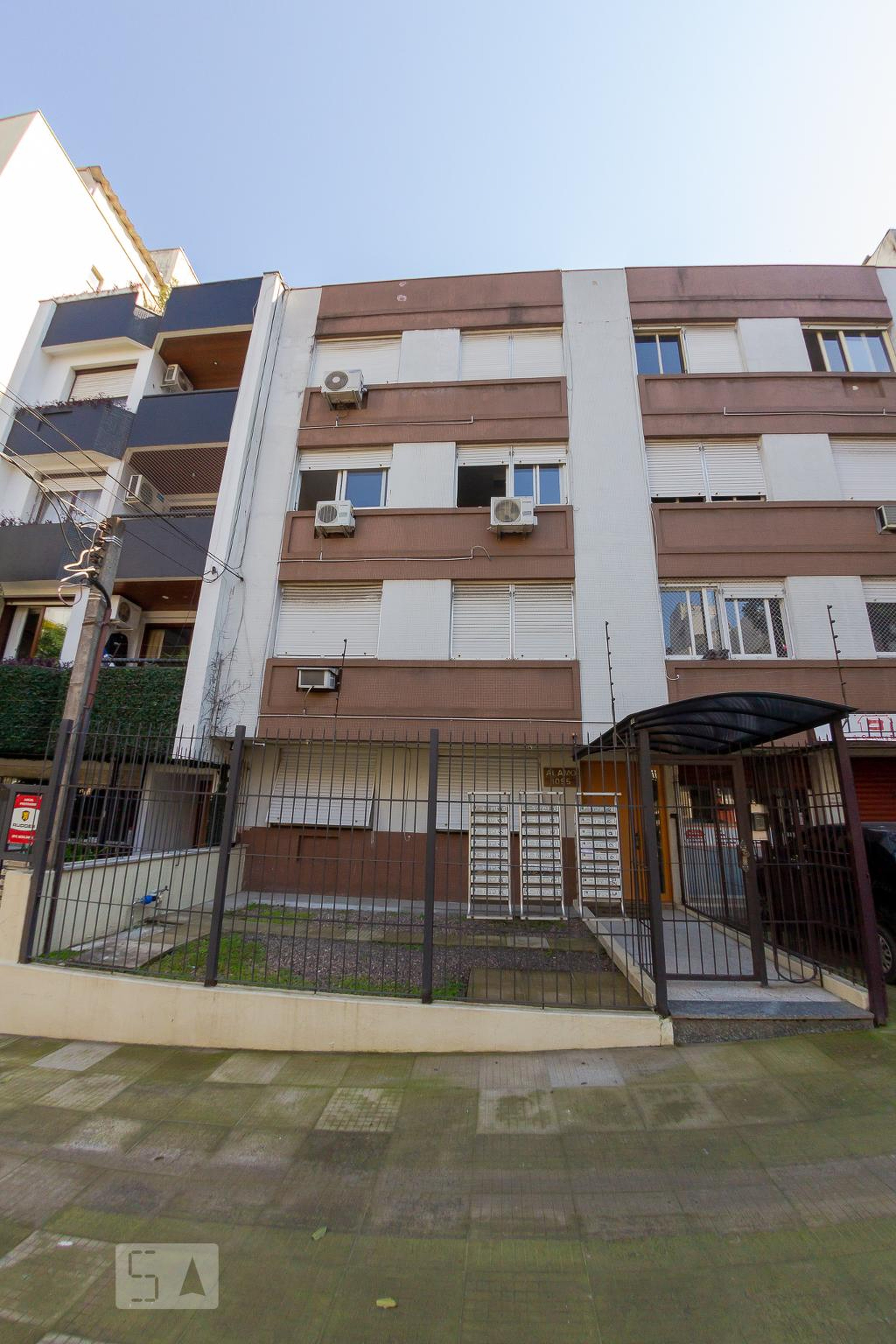 Fachada do Prédio Condomínio em Rua Garibaldi, 1095