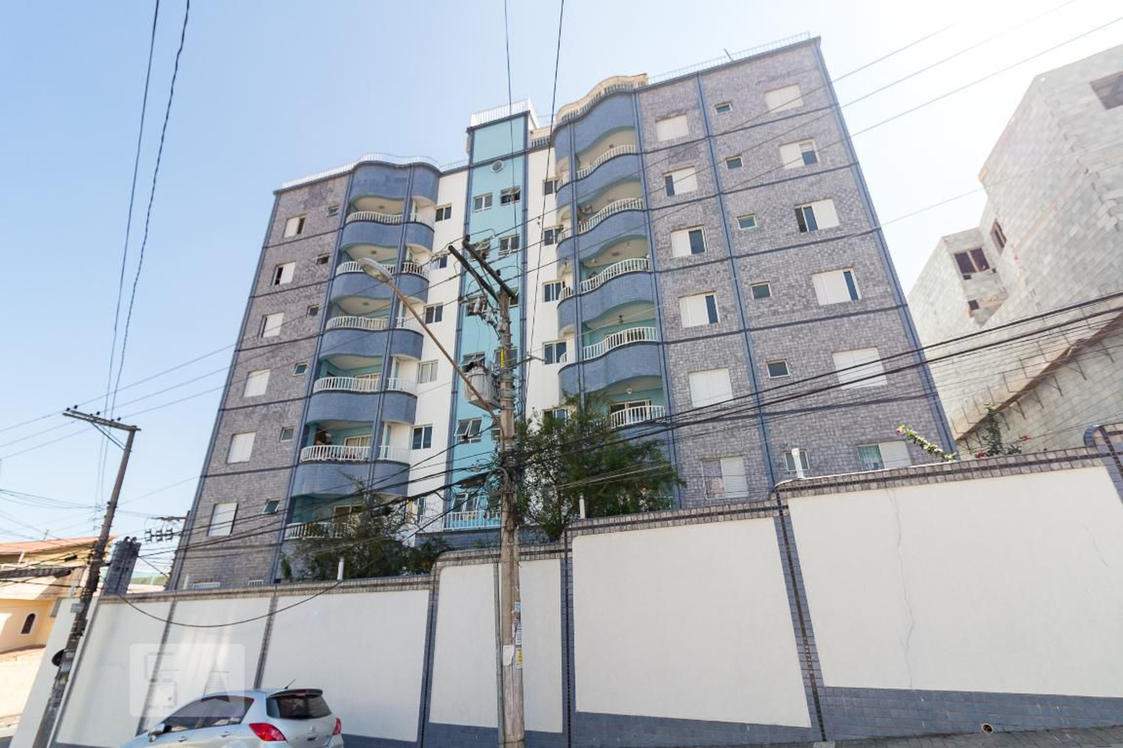 Fachada do prédio Condomínio Olagüe Filiaton