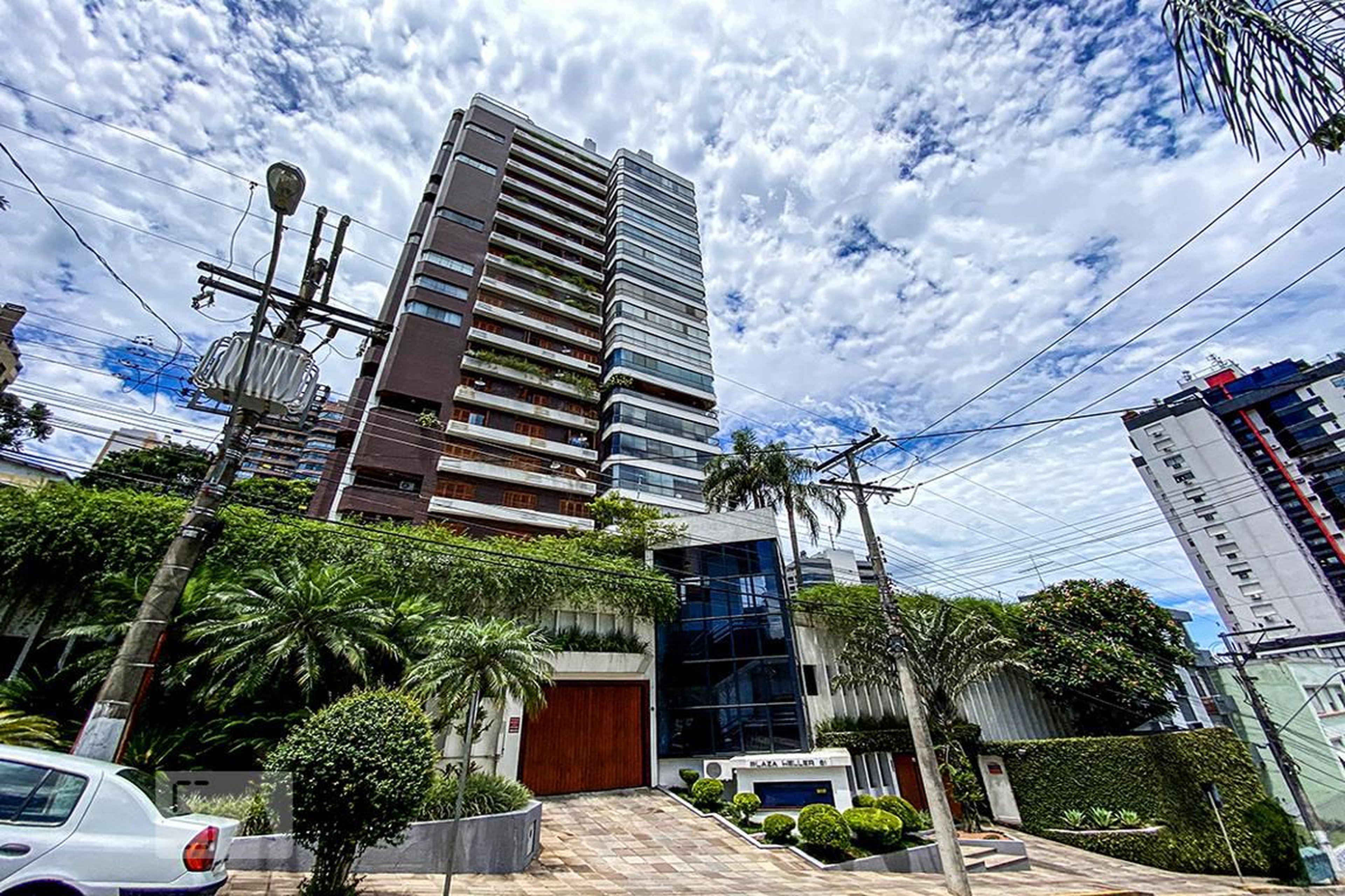 Fachada do Prédio Condomínio Plaza Heller