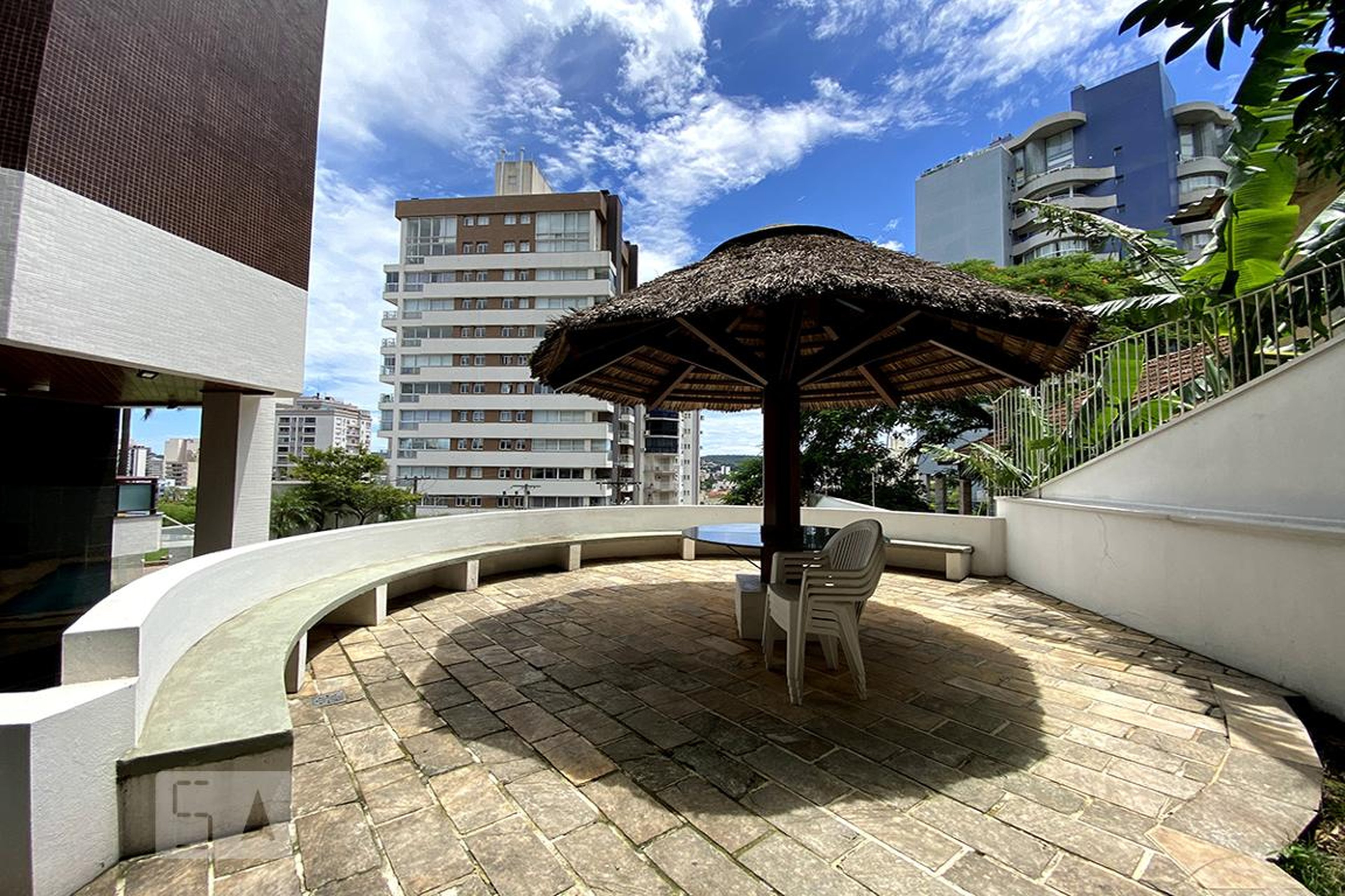 Condomínio - Plaza Heller