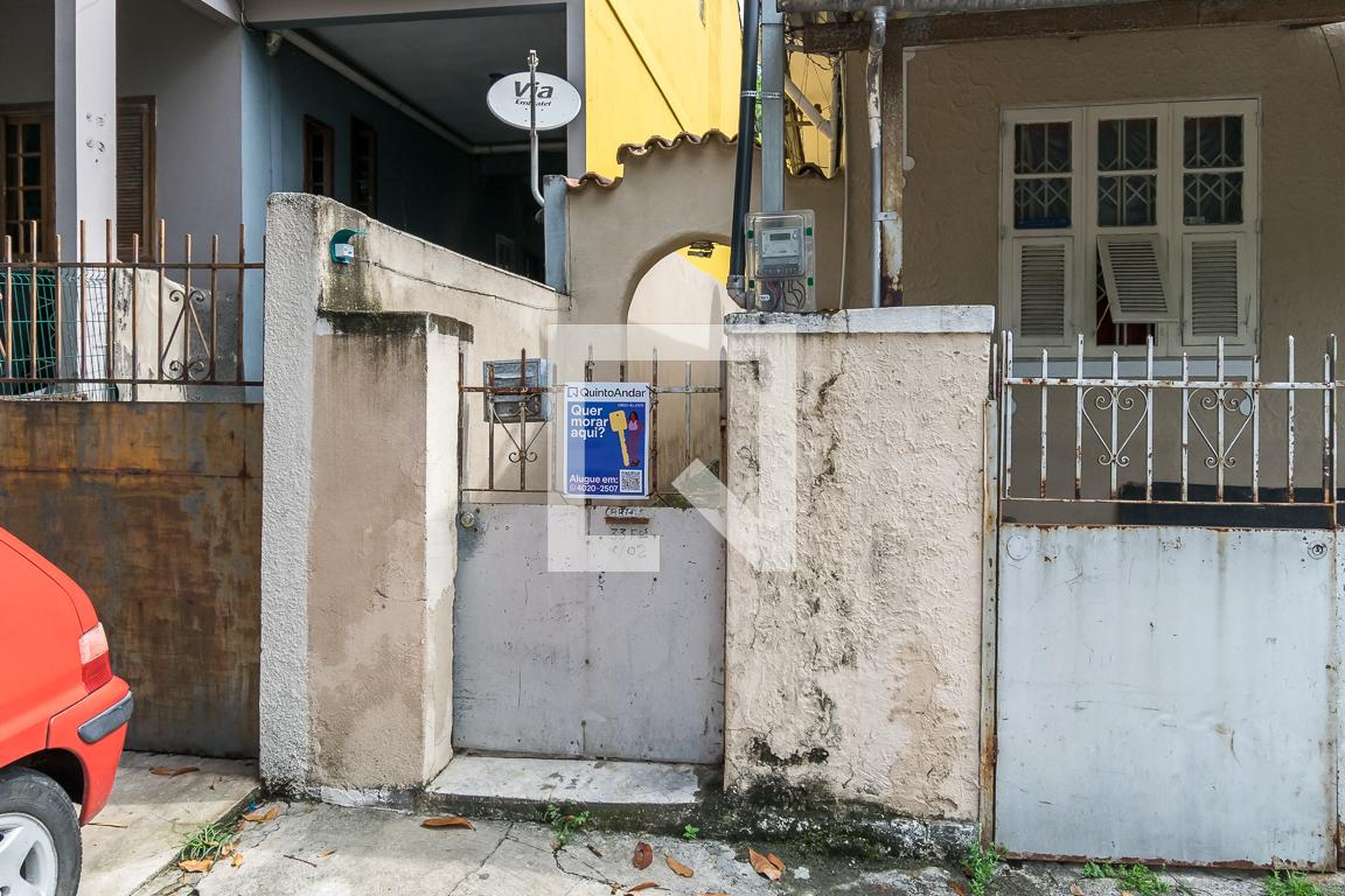 Fachada Condomínio em Rua Latino Coelho, 33