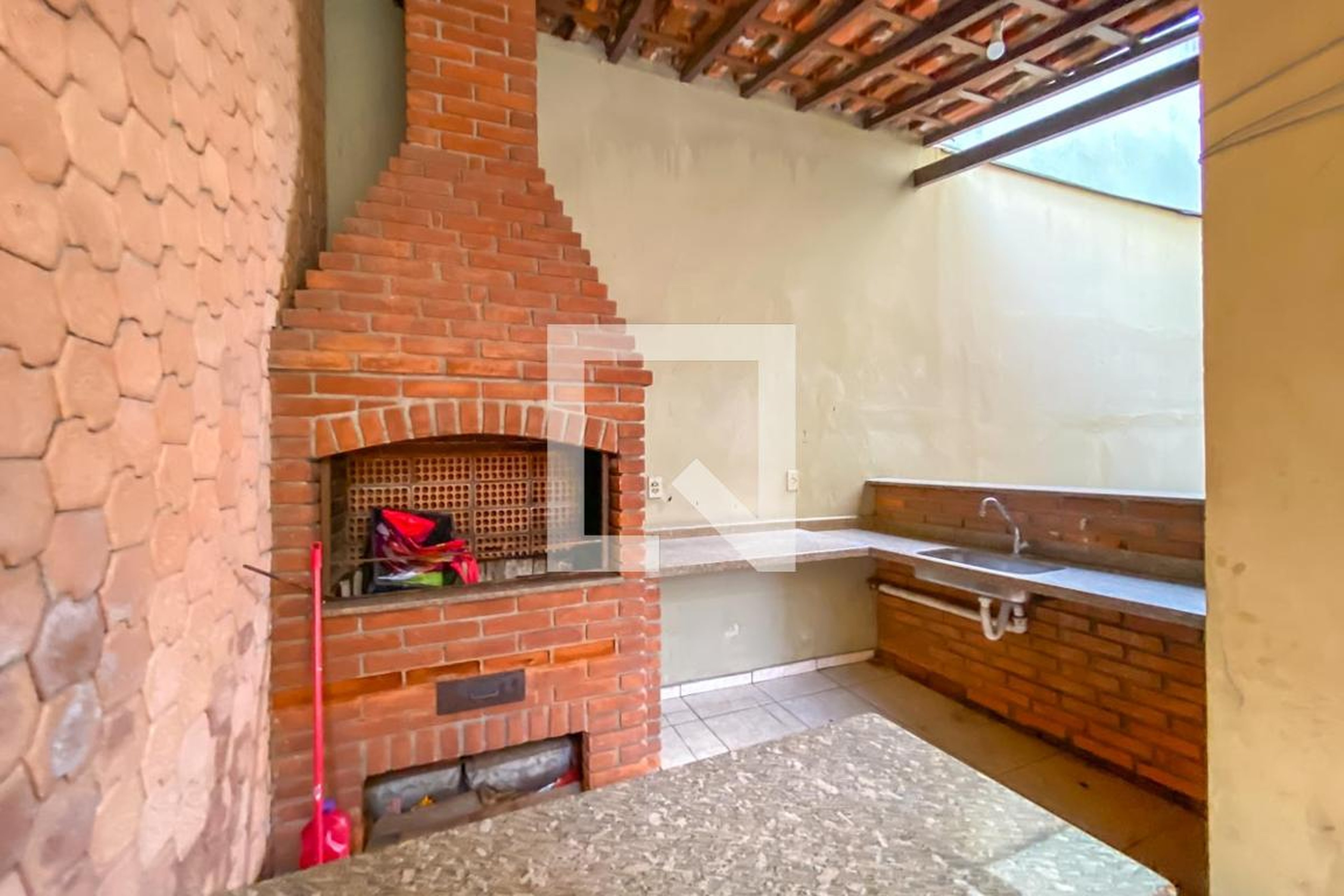 Churrasqueira - Edifício Baiso (Antigo 420)