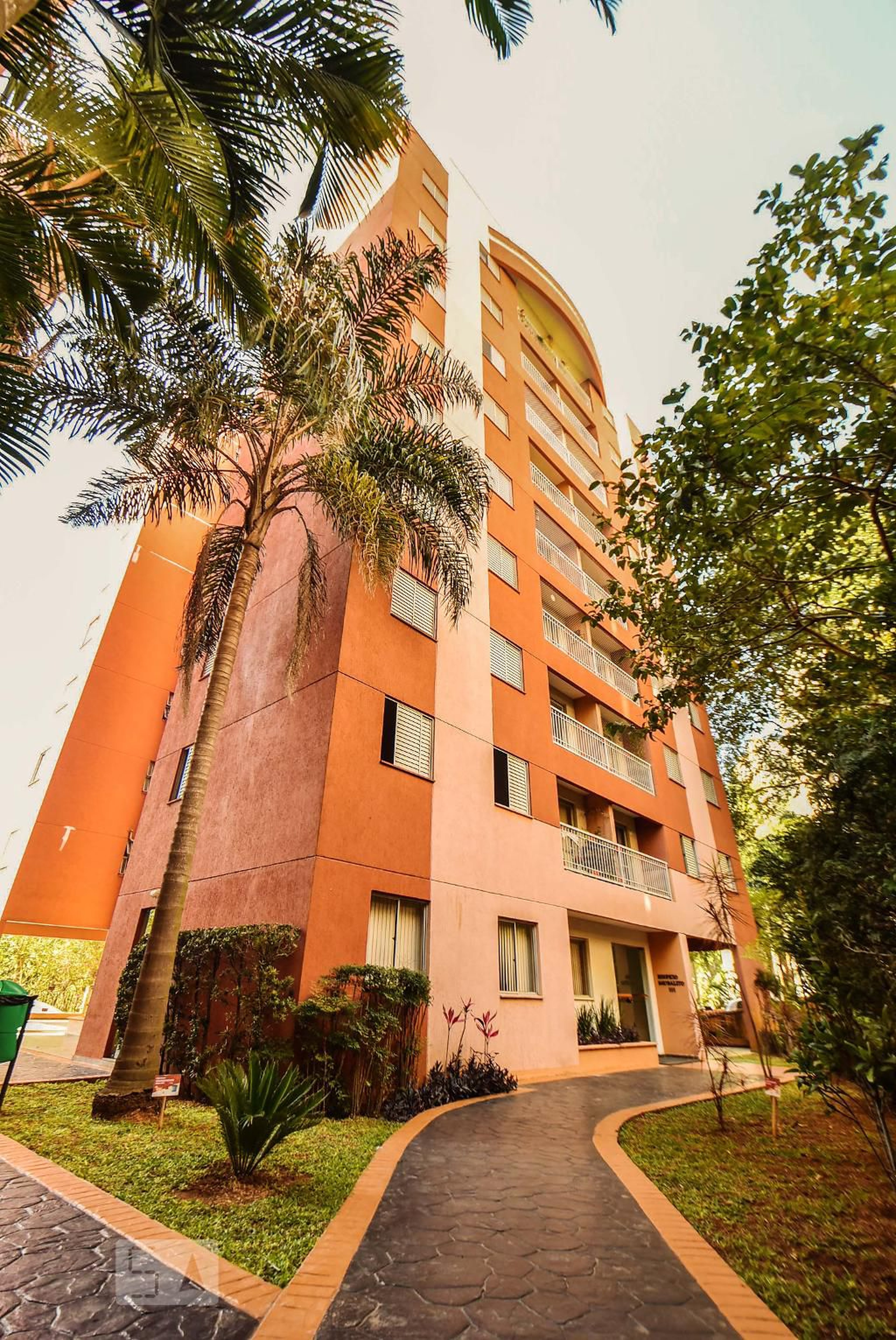 Prédio Condomínio San Francisco Gardens