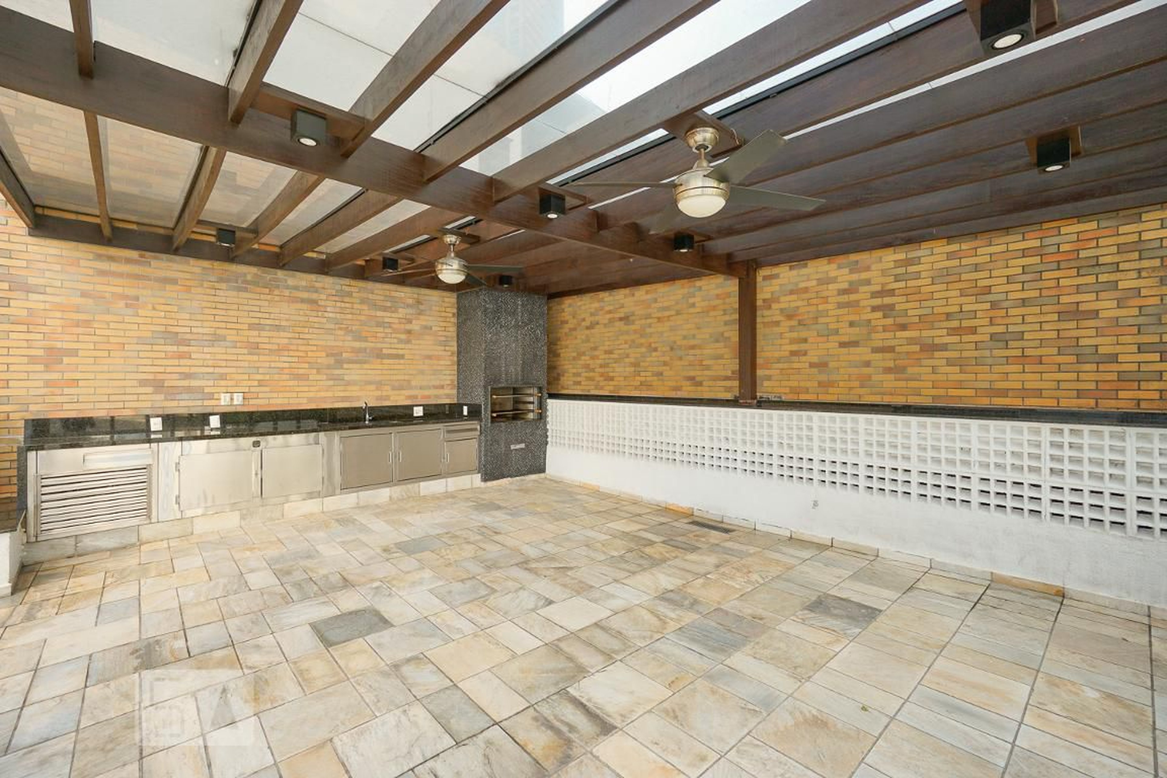 Churrasqueira - Itapua