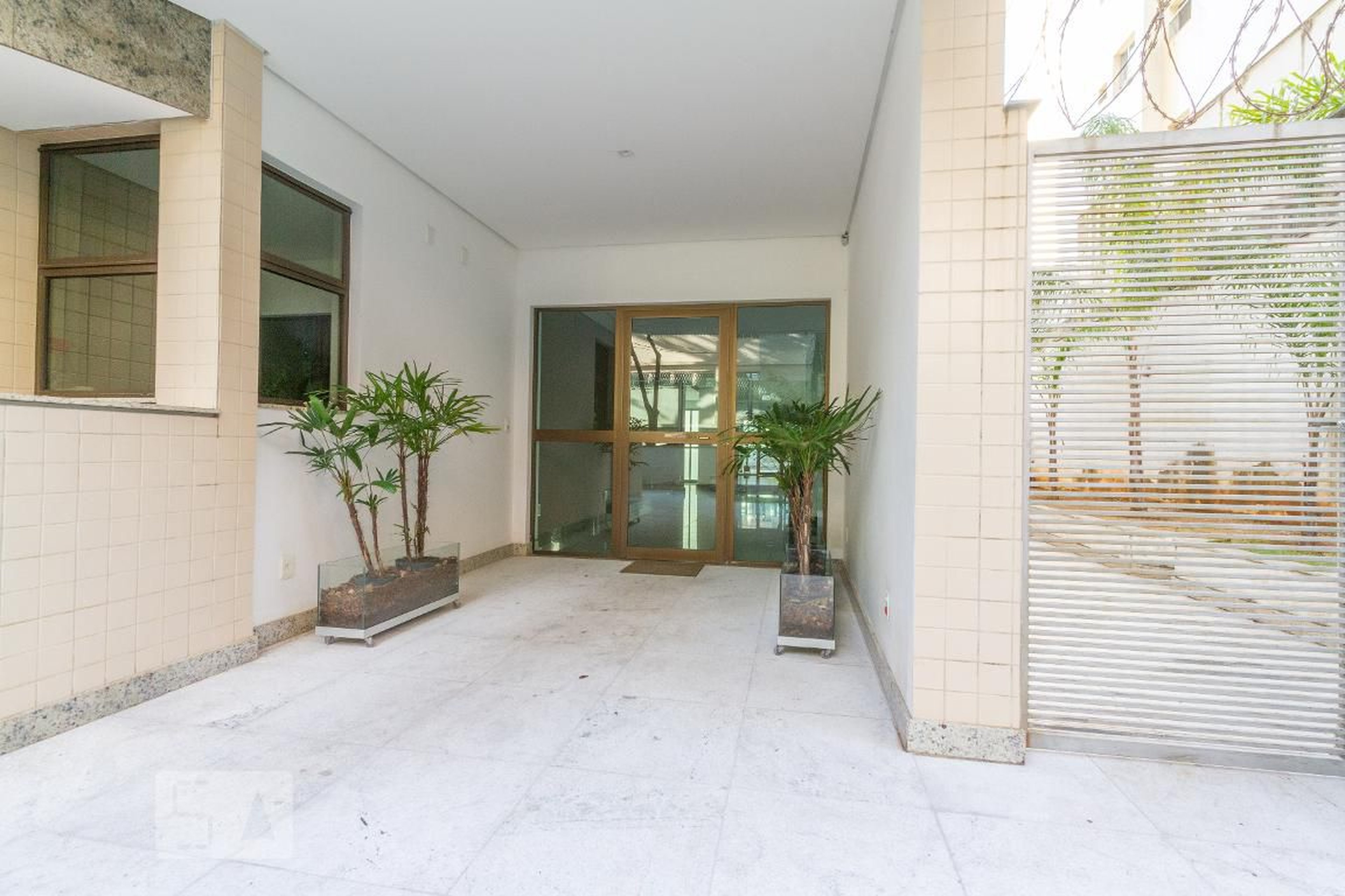 entrada - New Garden