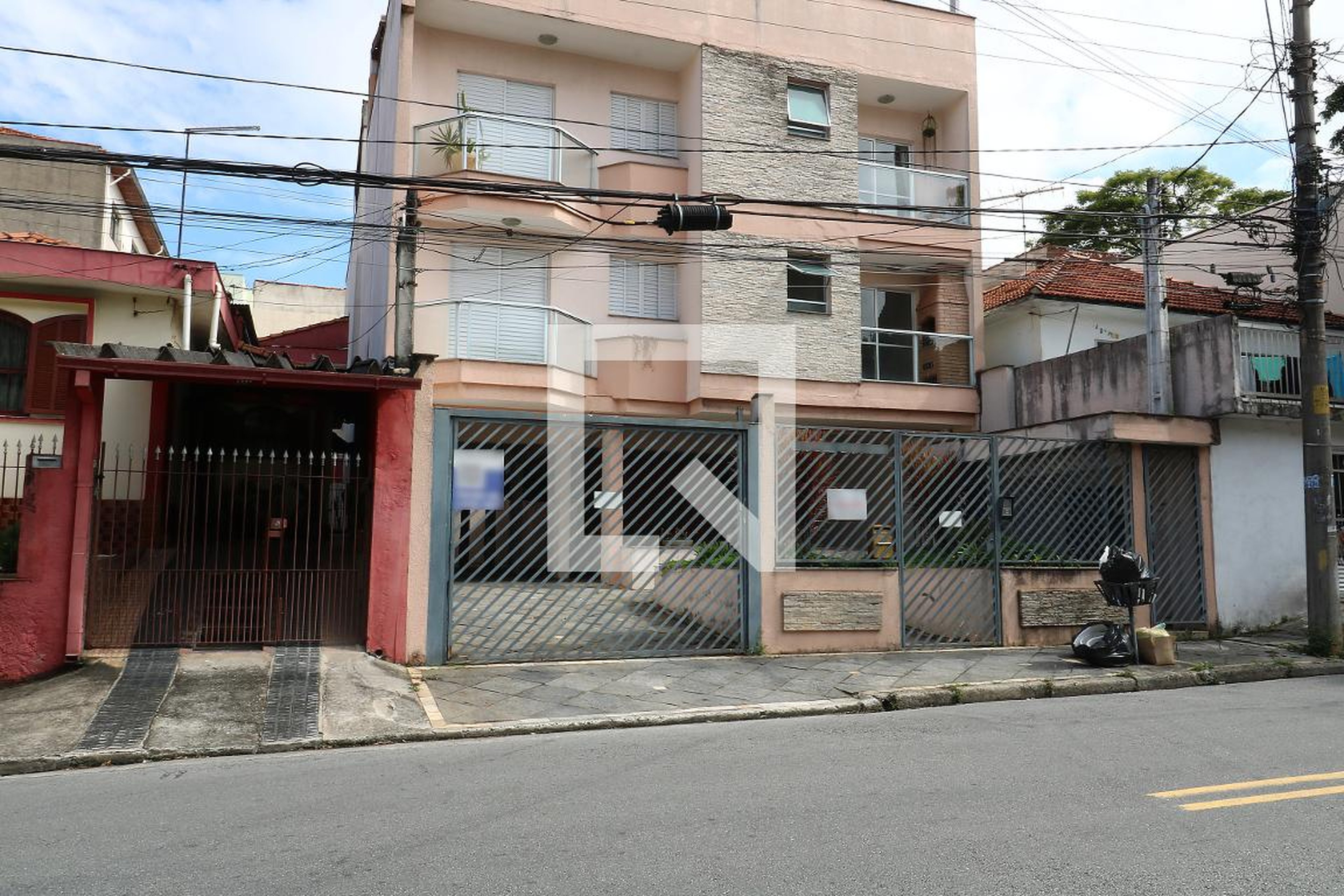 Fachada Condomínio em Rua Espanha, 1026
