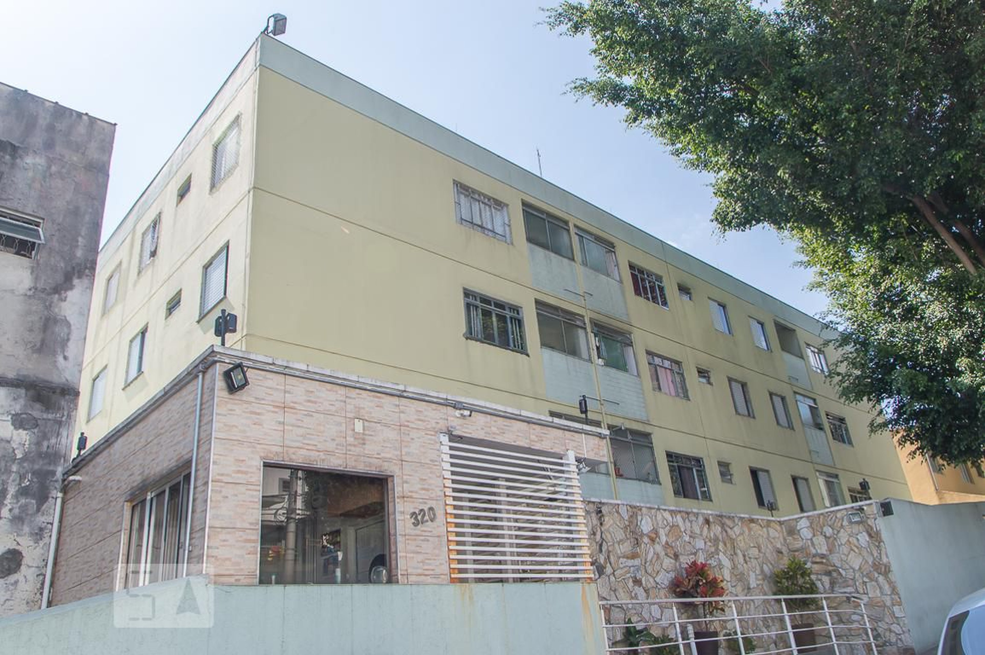 Fachada do Prédio Condomínio Letícia