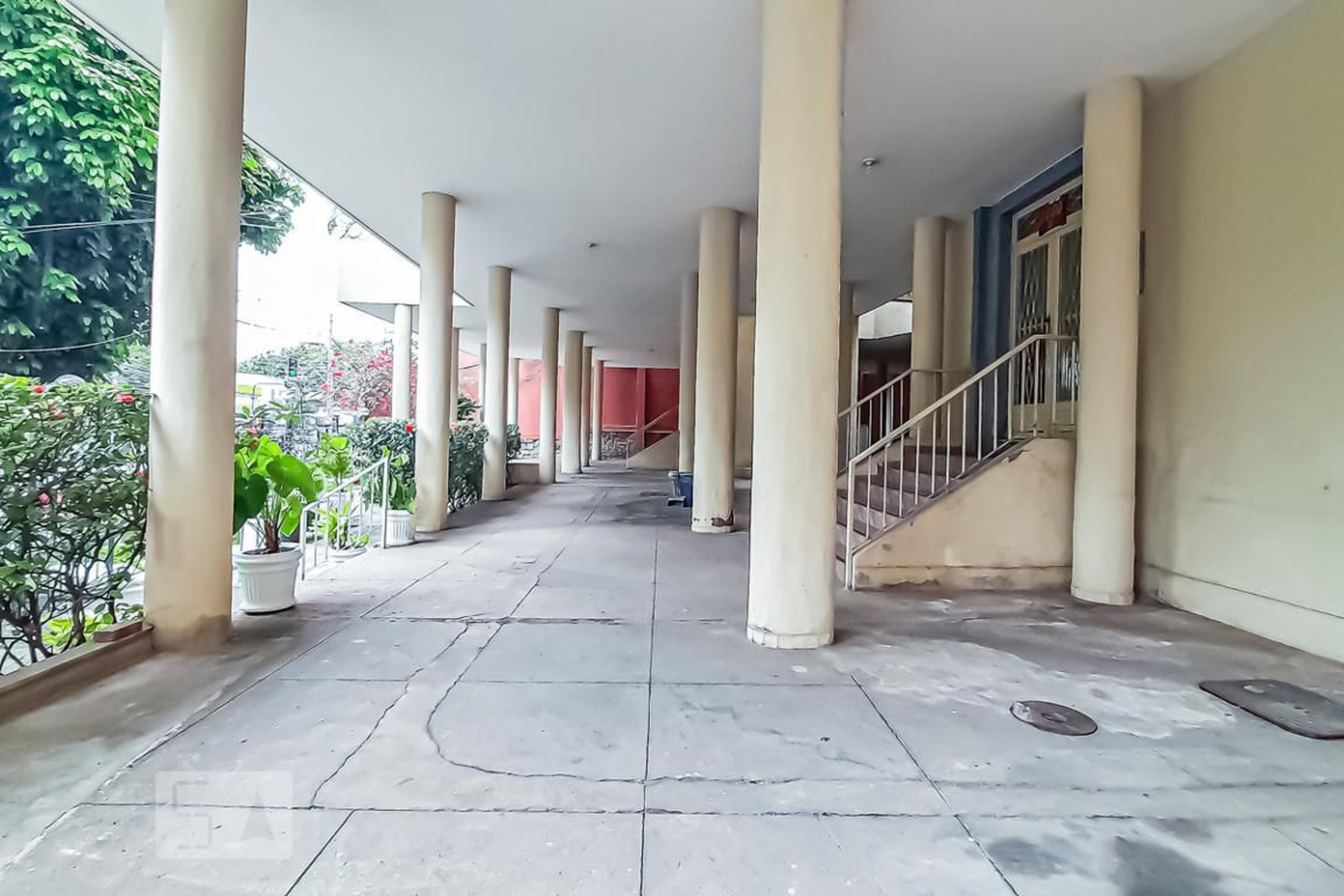 Área Comum - Adyr e Elias Issa