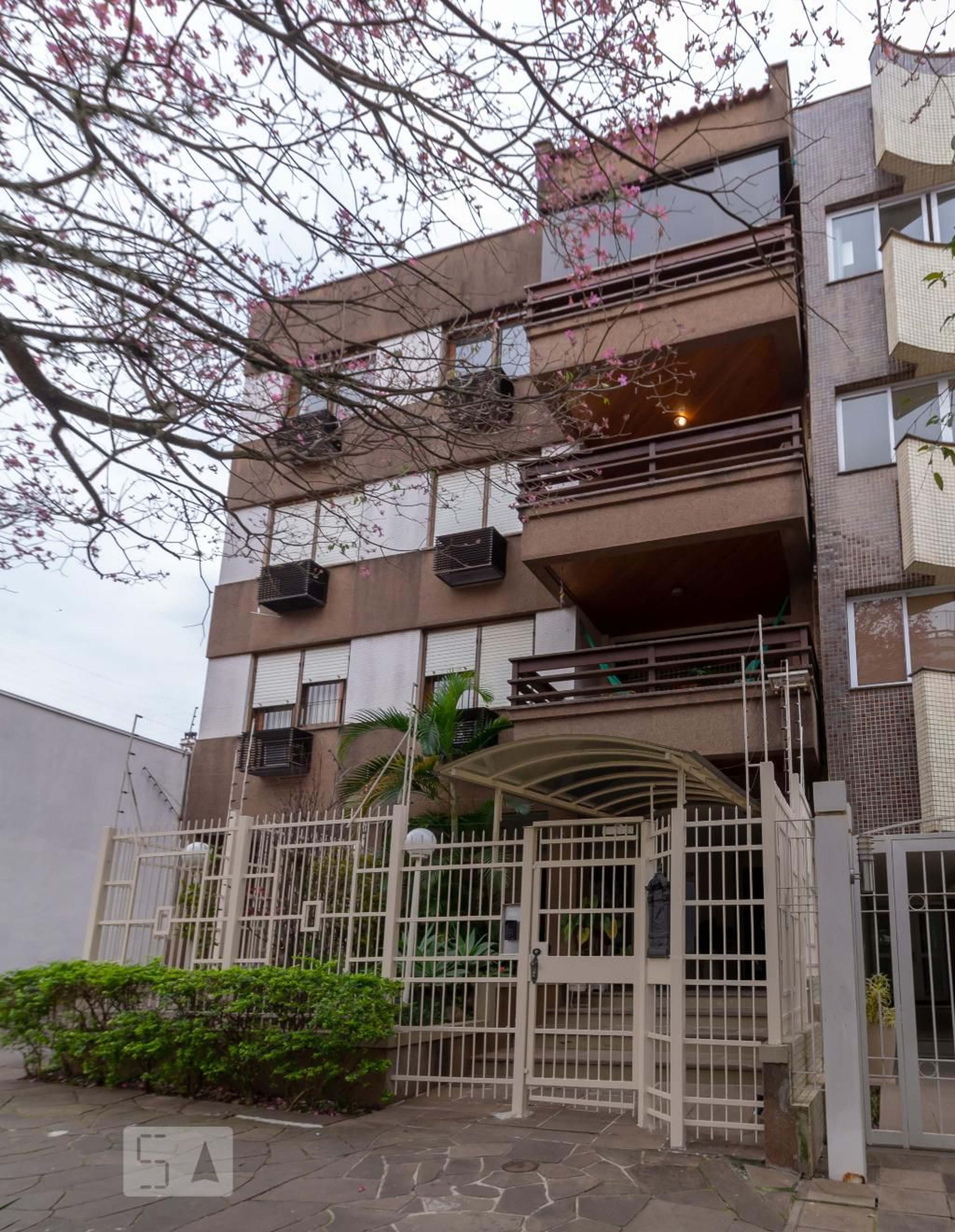 Fachada Condomínio em Travessa São Jacó, 40