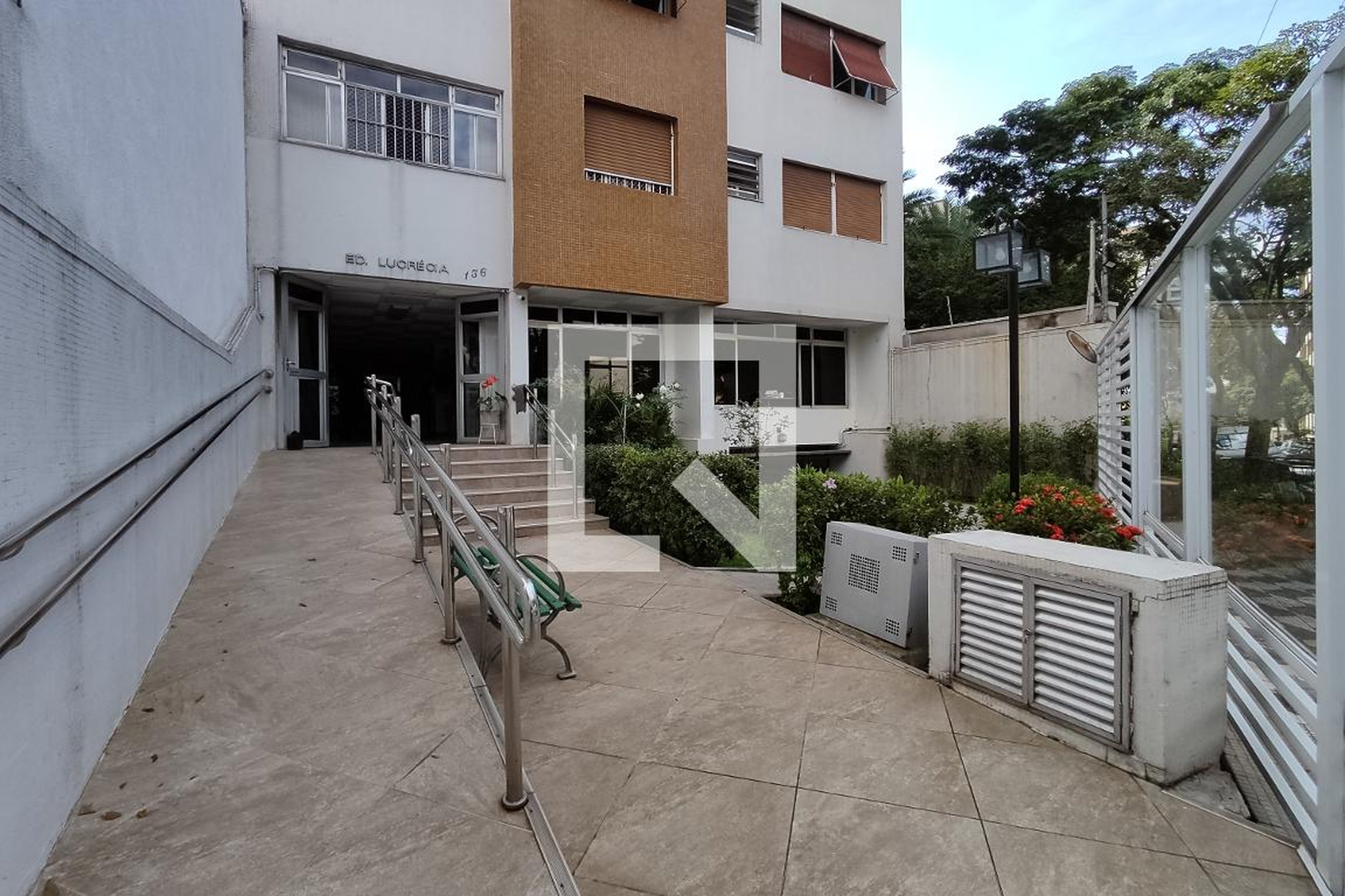 Entrada - Edifício Lucrécia