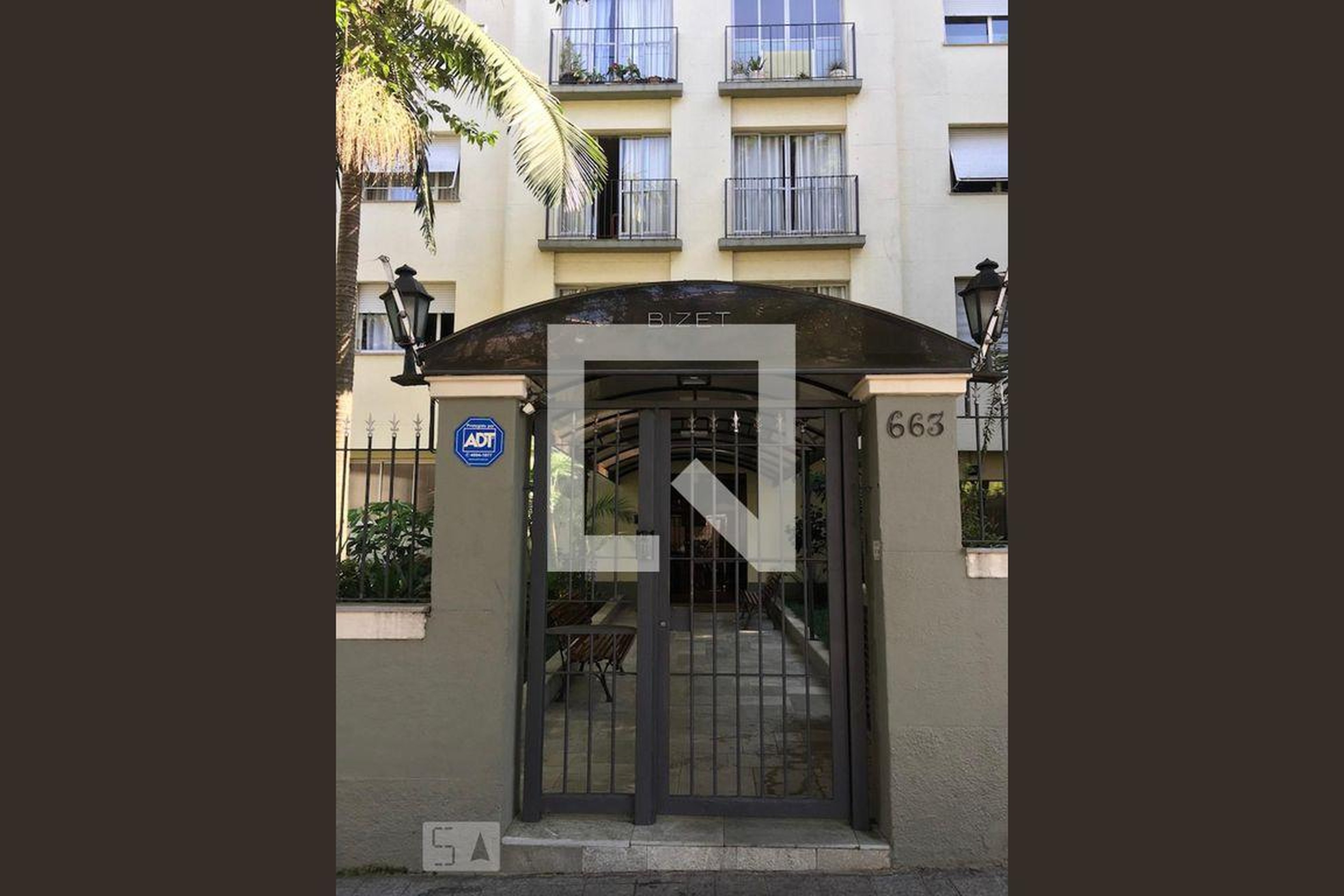 Entrada - Edifício George Bizet