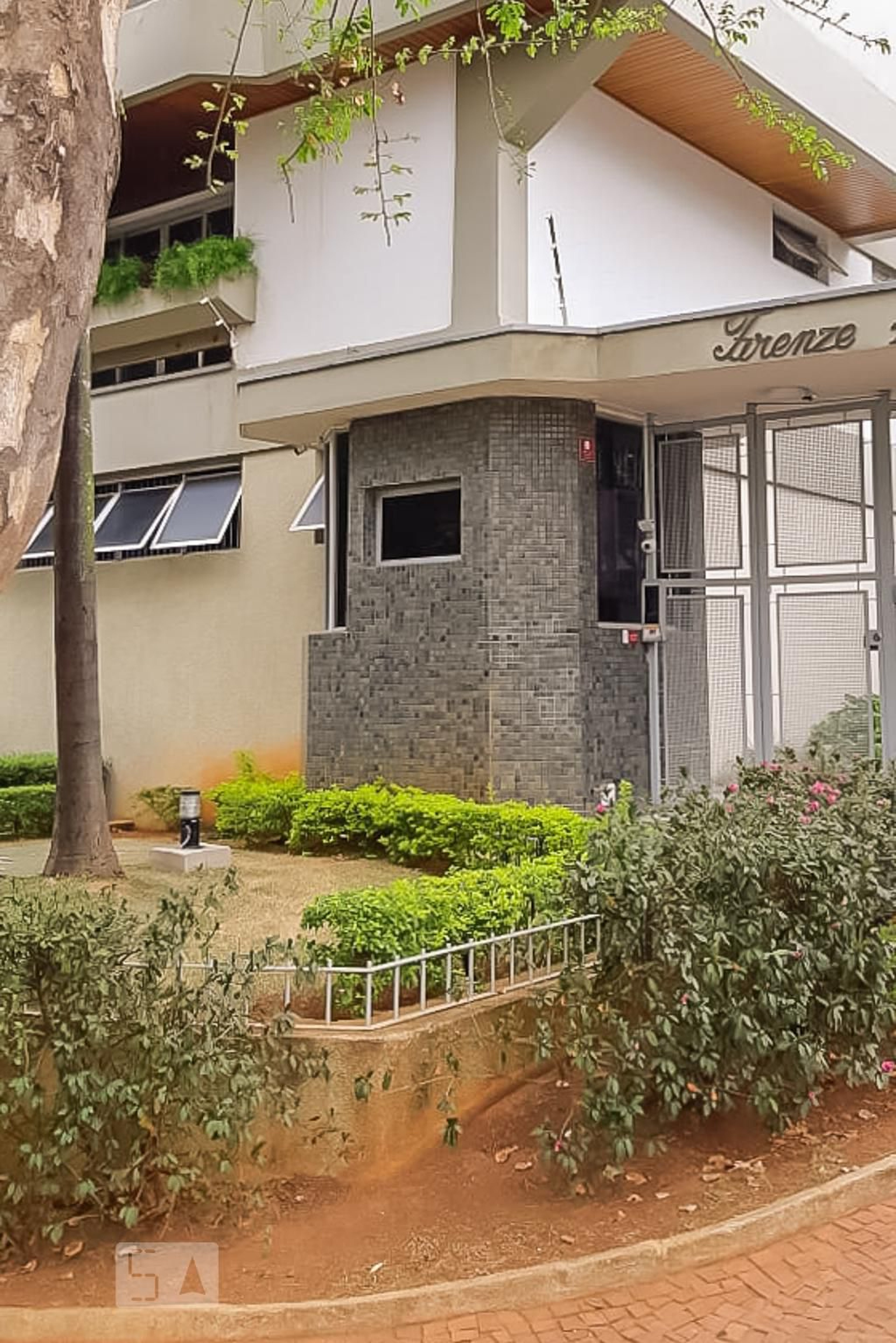 Fachada Condomínio em Rua Antônio Sérgio de Souza, 49