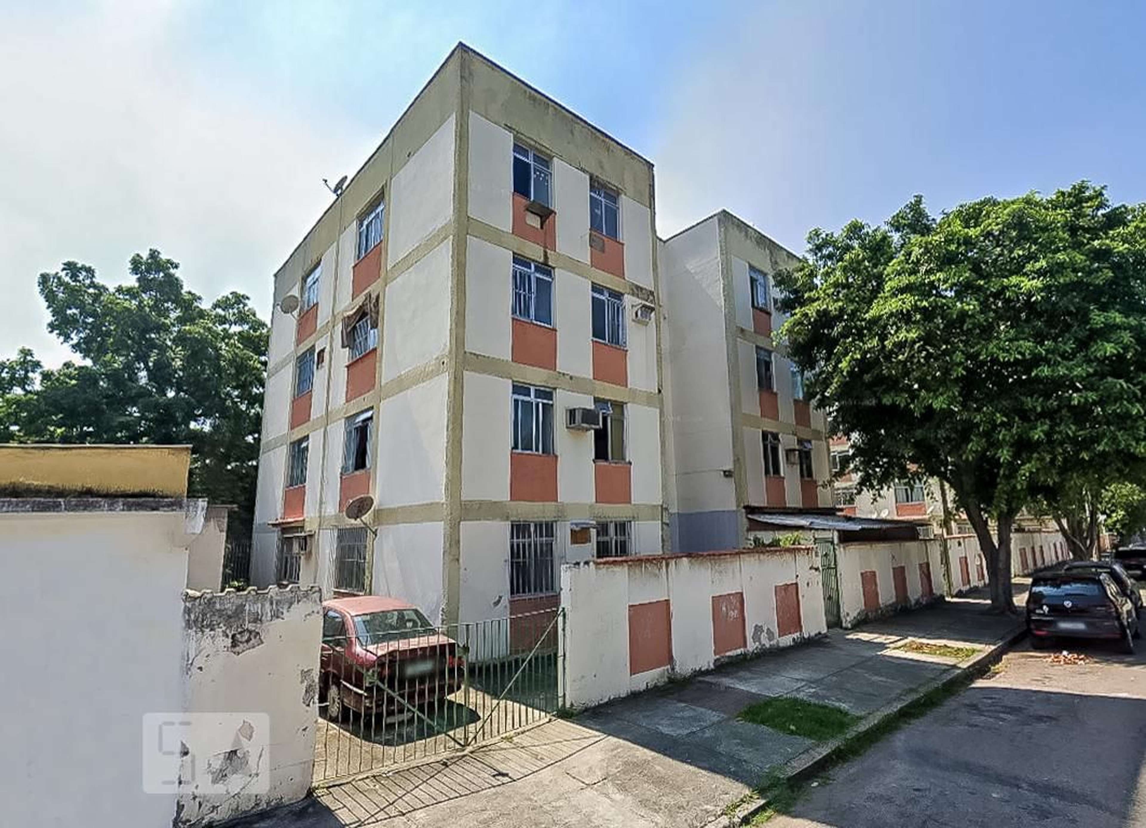 Fachada do Prédio Condomínio em Rua José Sombra, 628