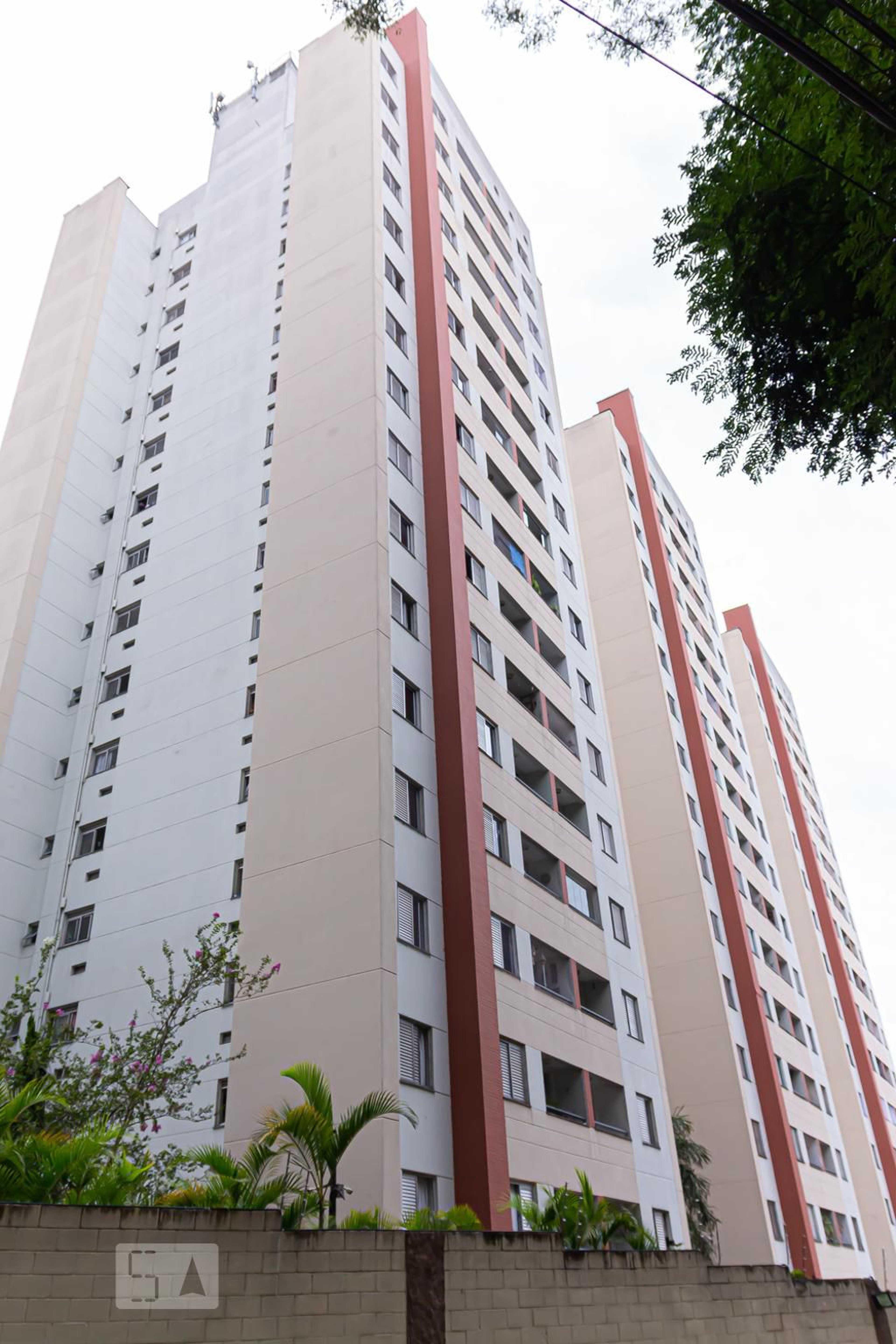 Fachada Condomínio em Rua José Fernandes Caldas, 150