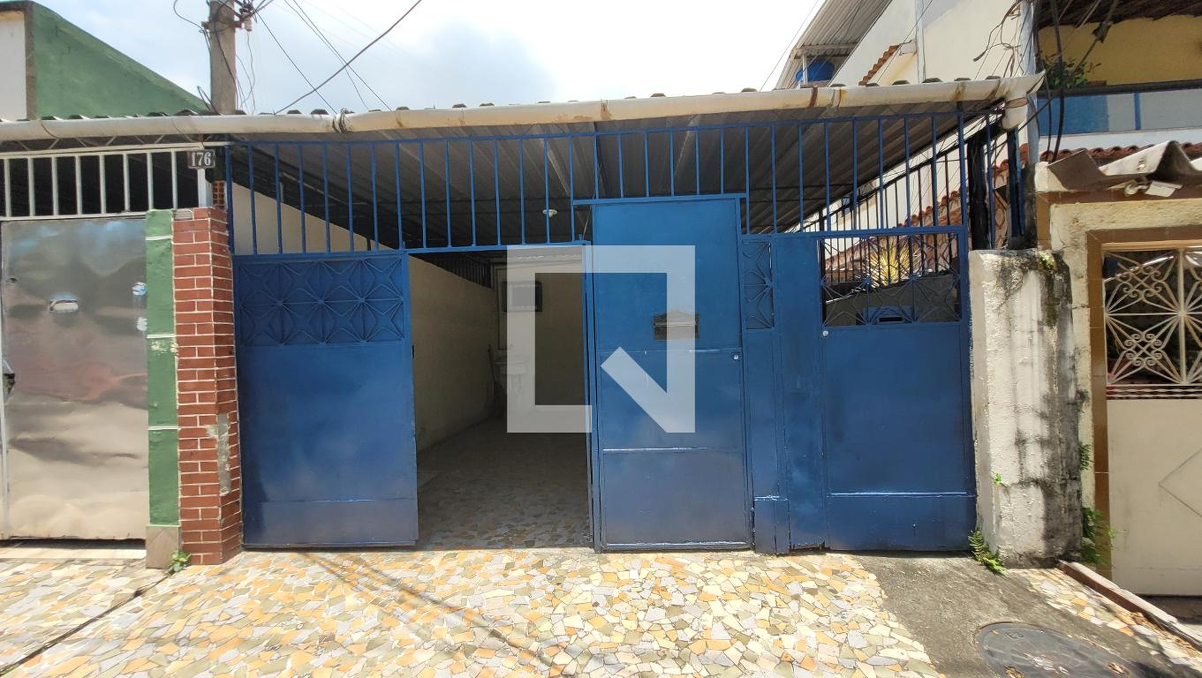 Fachada Condomínio em Rua Hugo Baldessarini, 176