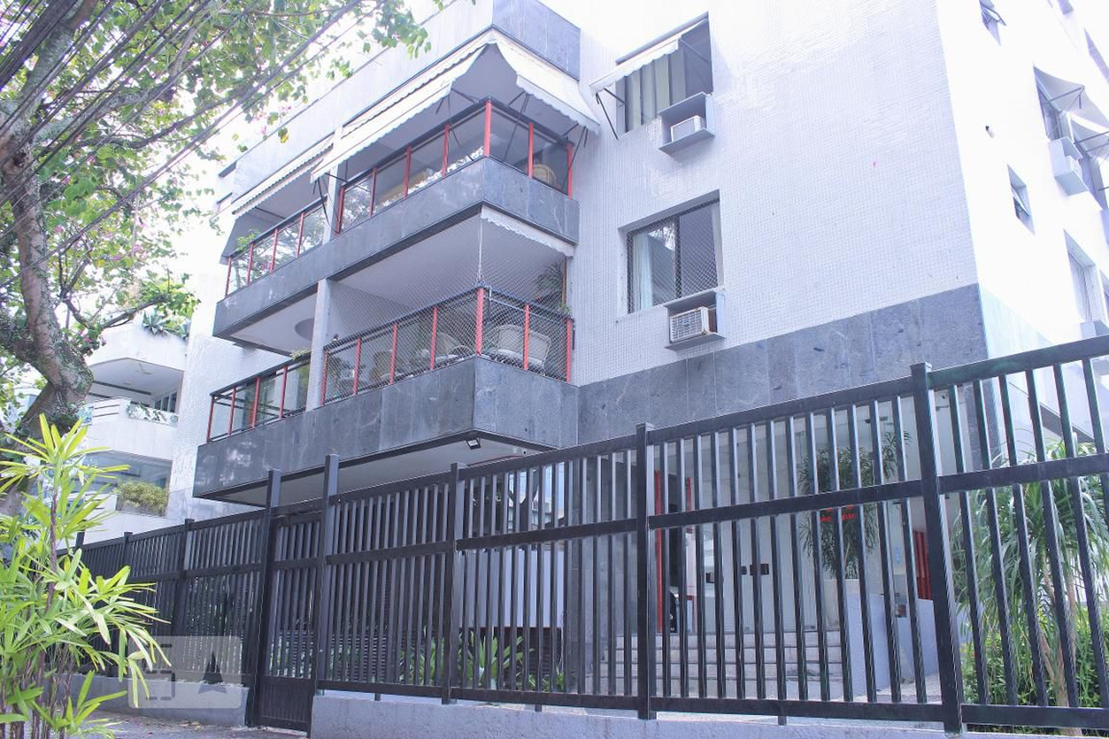 Edifício Condomínio Saul Perelberg