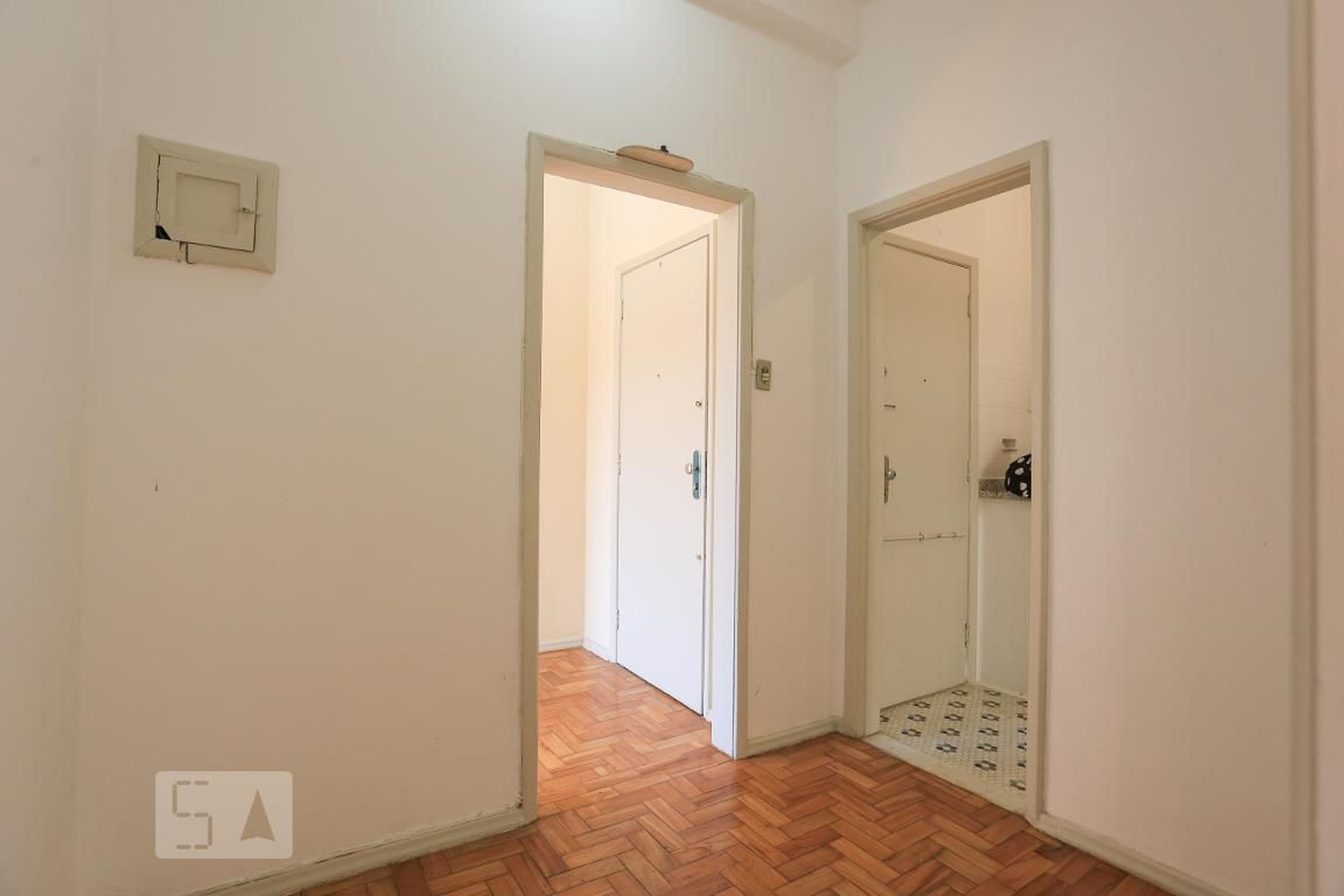 Hall Condomínio em Rua Visconde de Abaeté, 108