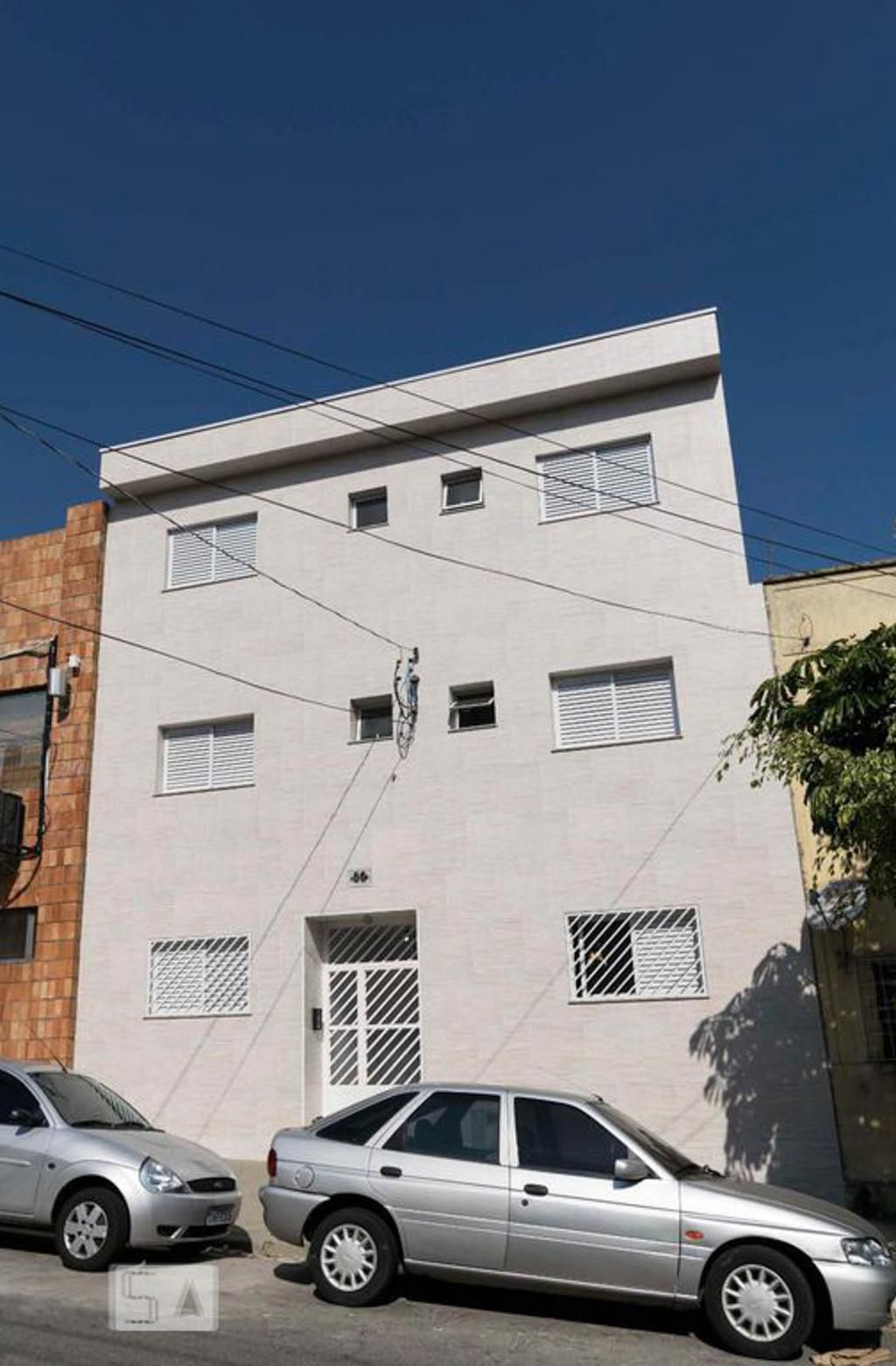 Fachada do Condomínio Condomínio em Rua Ezequiel Ramos, 56