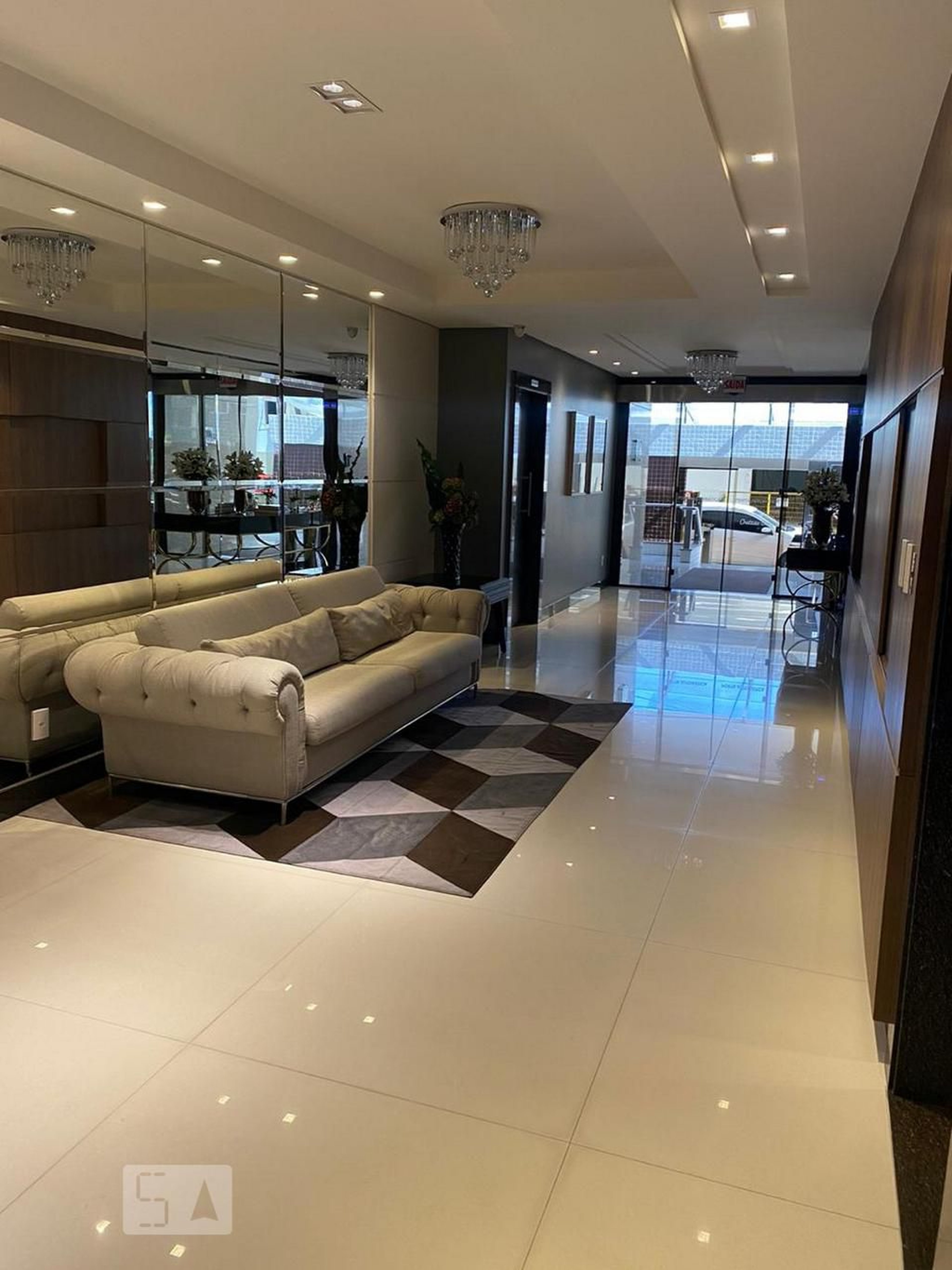 Hall de Entrada Condomínio Chateia Blanc