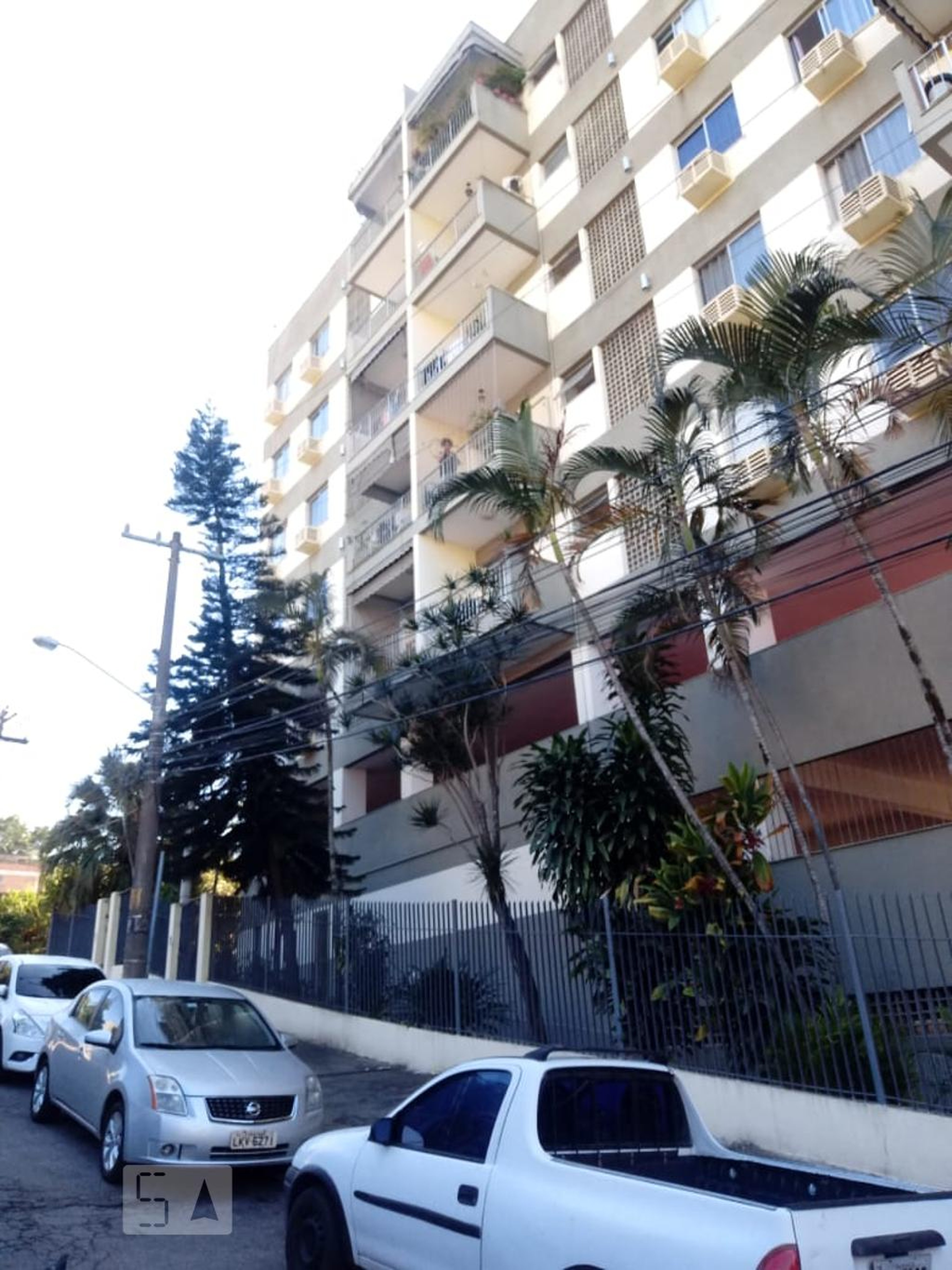 Fachada do Prédio Condomínio Pena Vitória