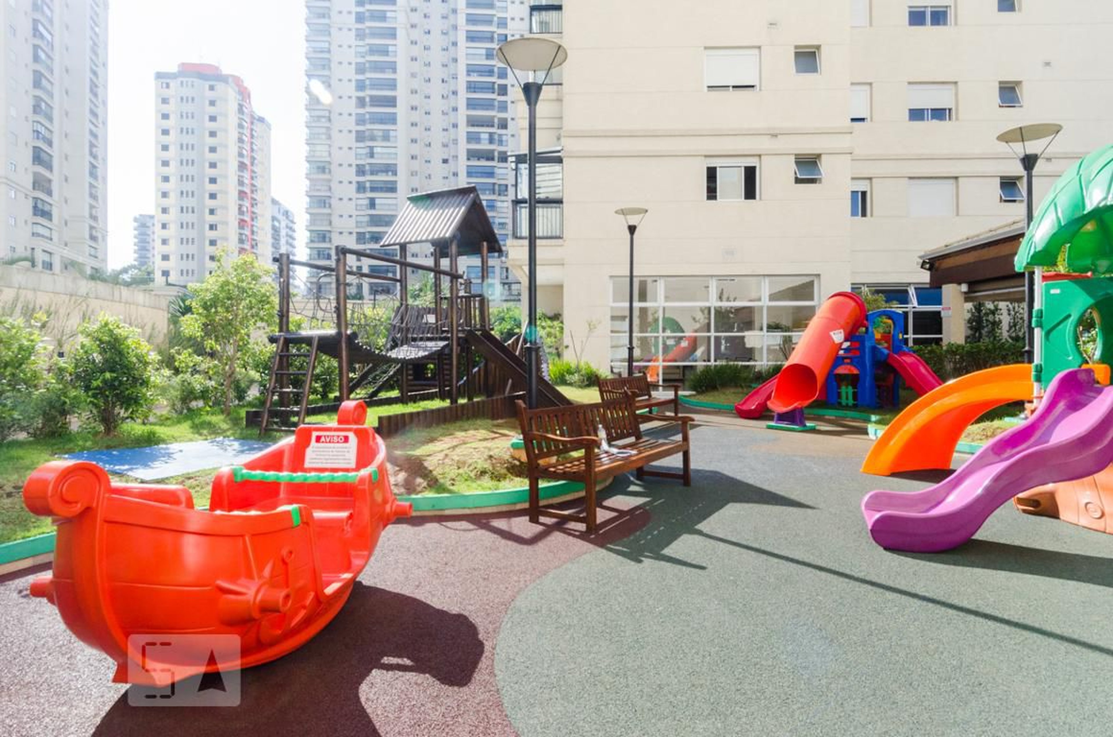 Playground - Royale Noble  Tresor