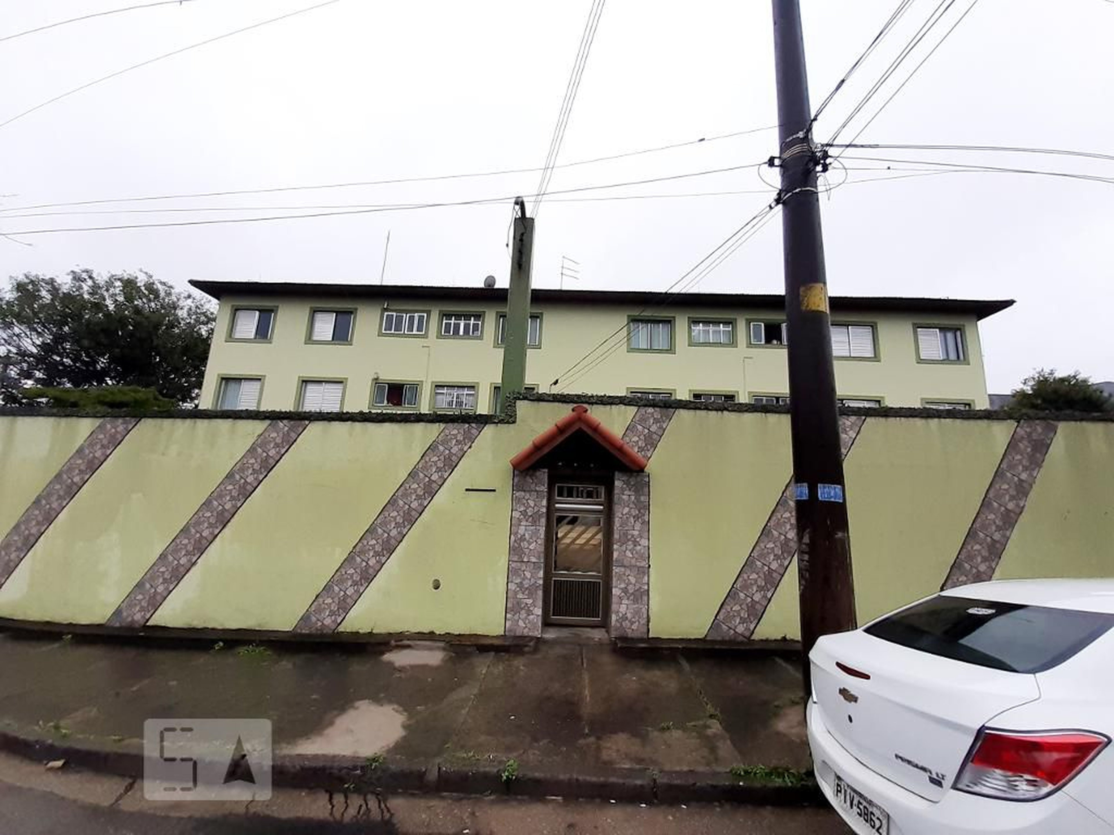 Fachada do Condomínio Residencial Calabria