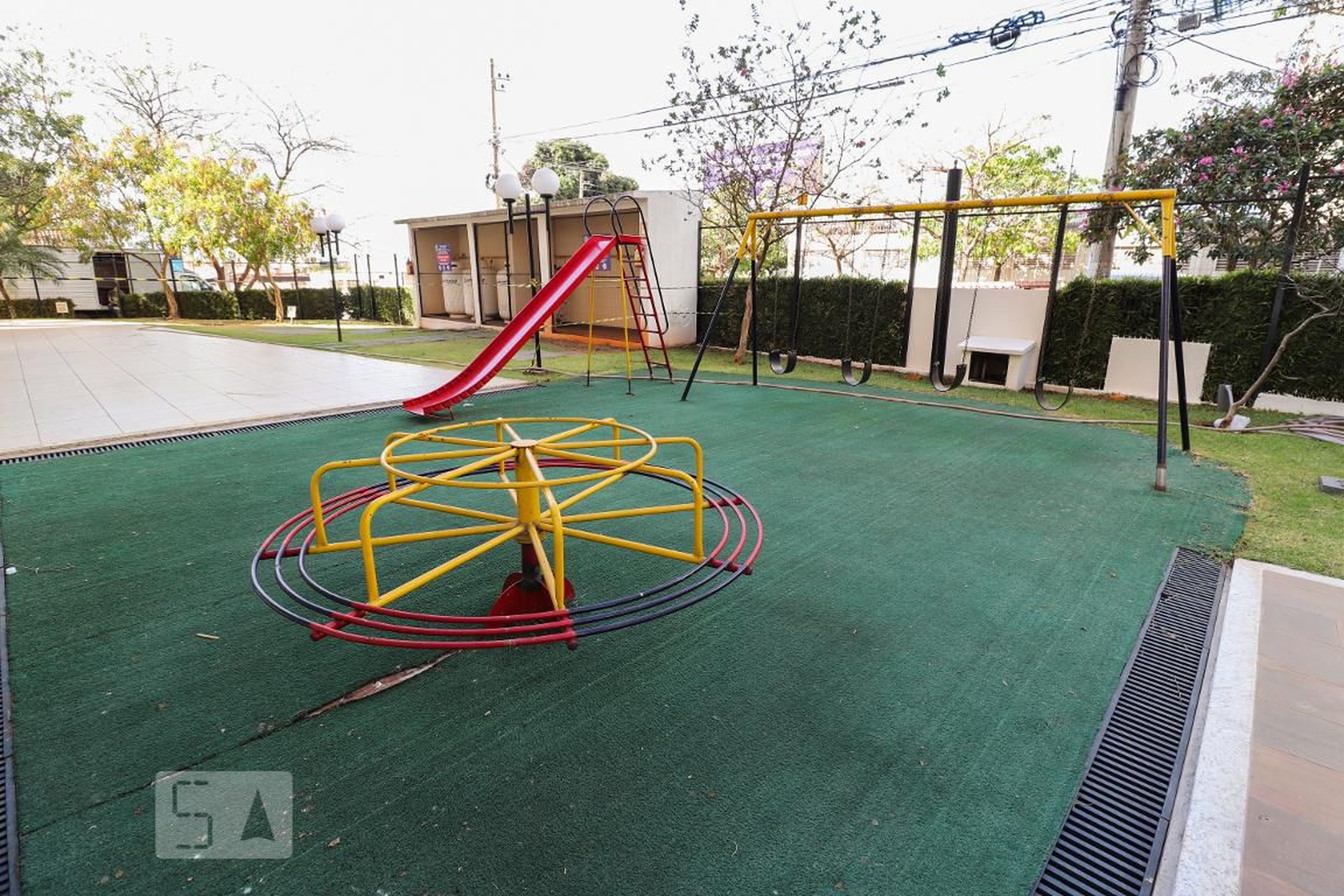 Playground - Pedra do Sol