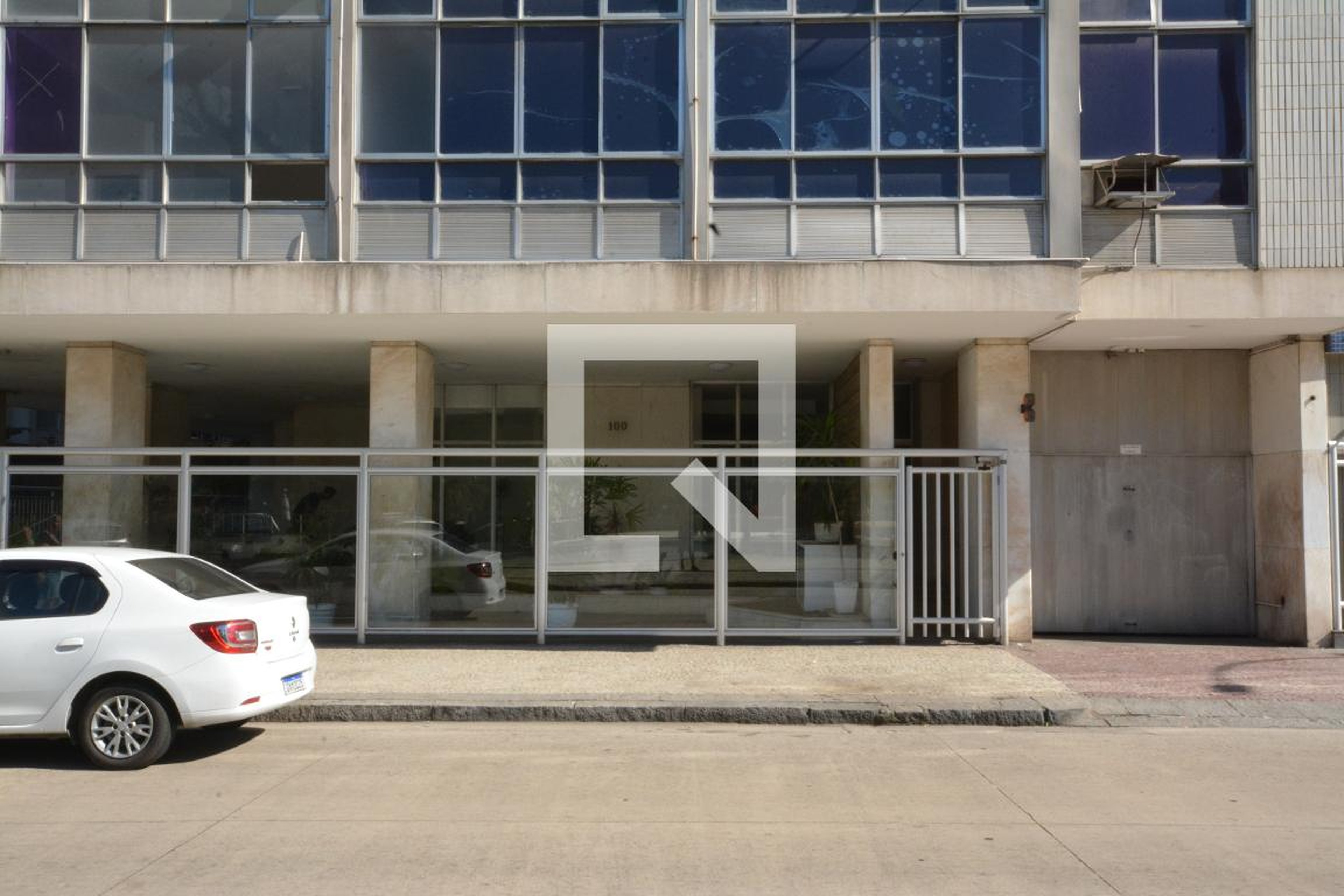 Fachada Condomínio Porto dos Cisnes