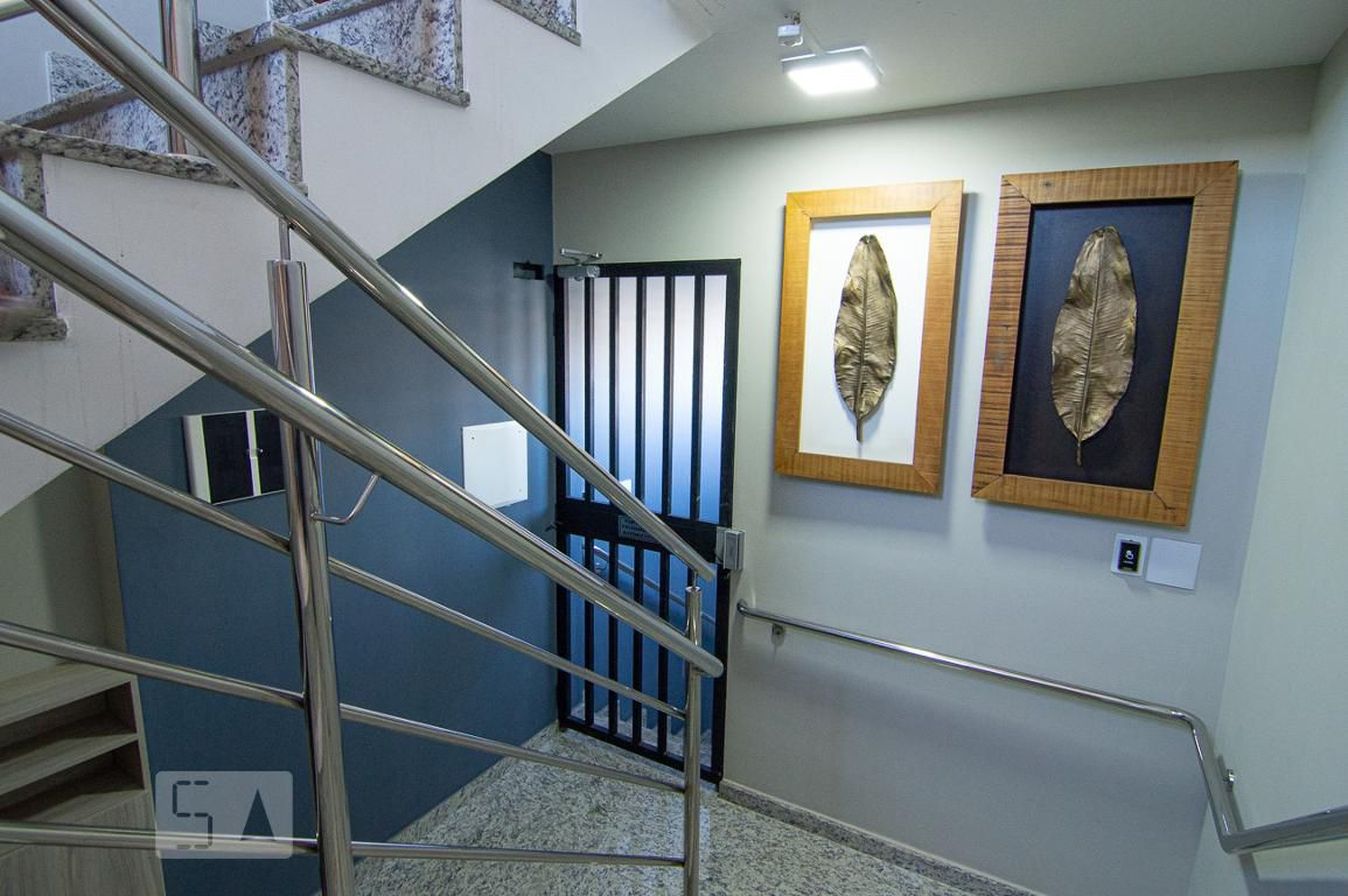 Hall de Entrada - Rua Alexandre Henrique, 34