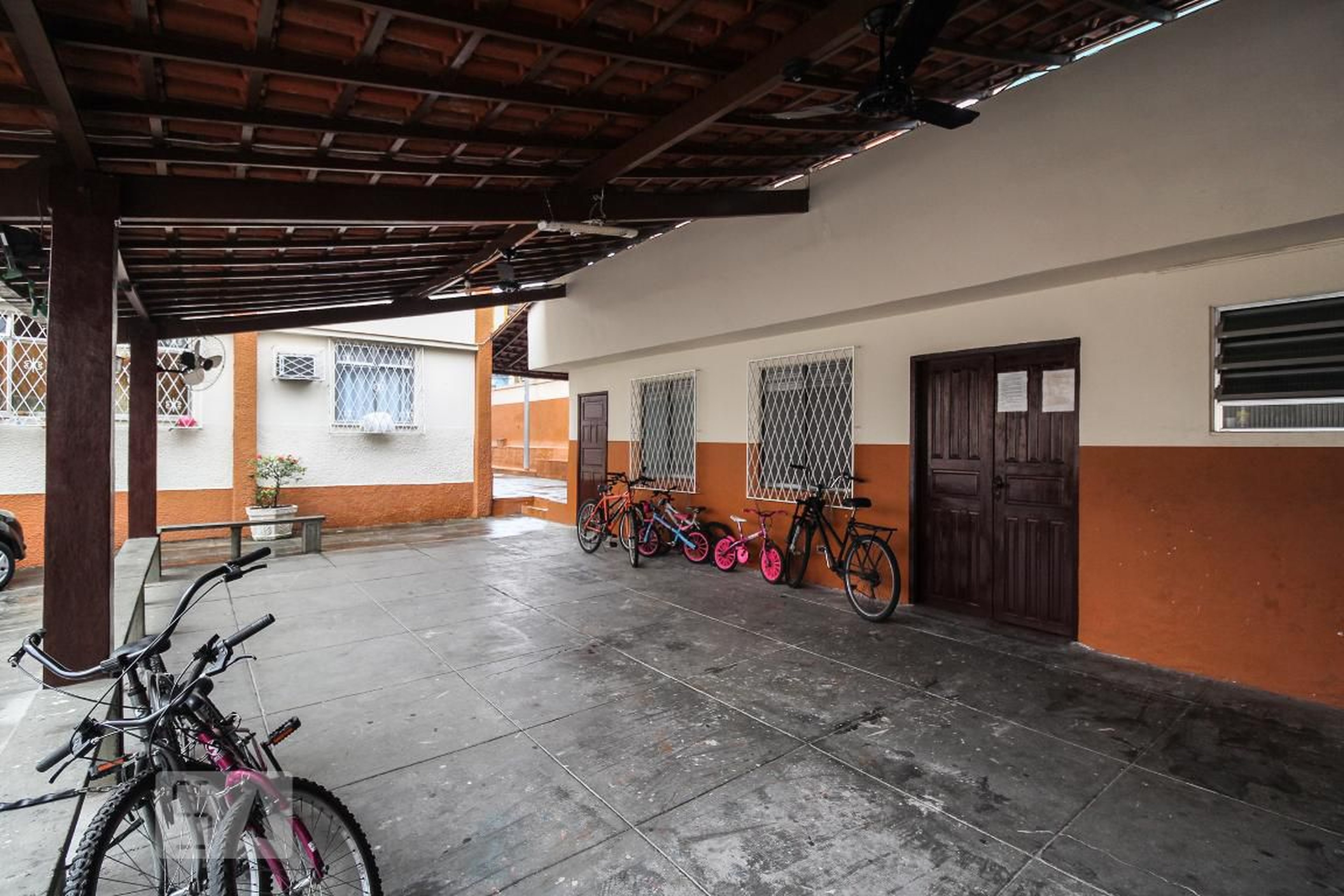 Salao de Festa - Travessa Bittencourt, 32