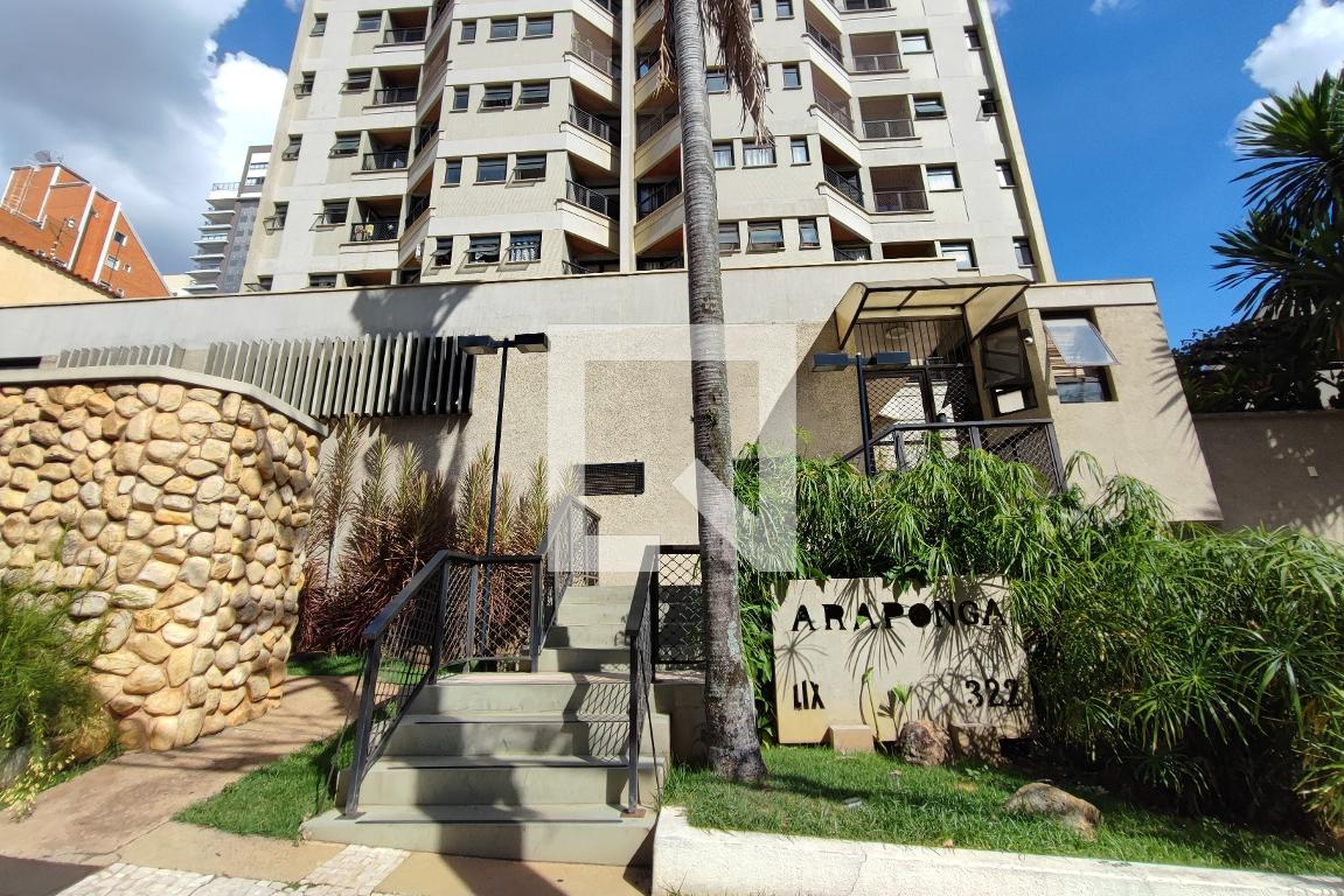 Fachada do Condomínio Condomínio Araponga