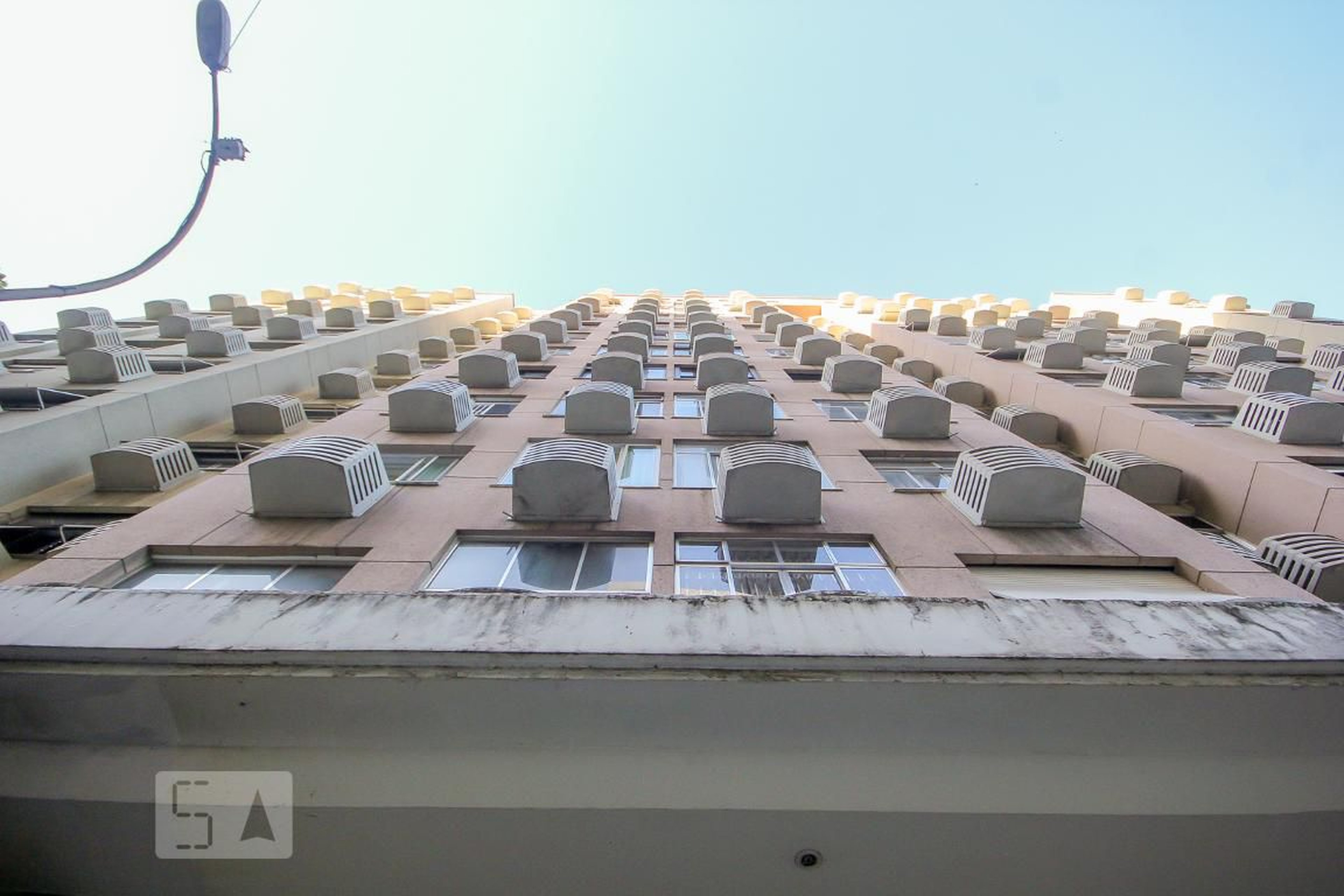 Fachada Condomínio Luis de Camões