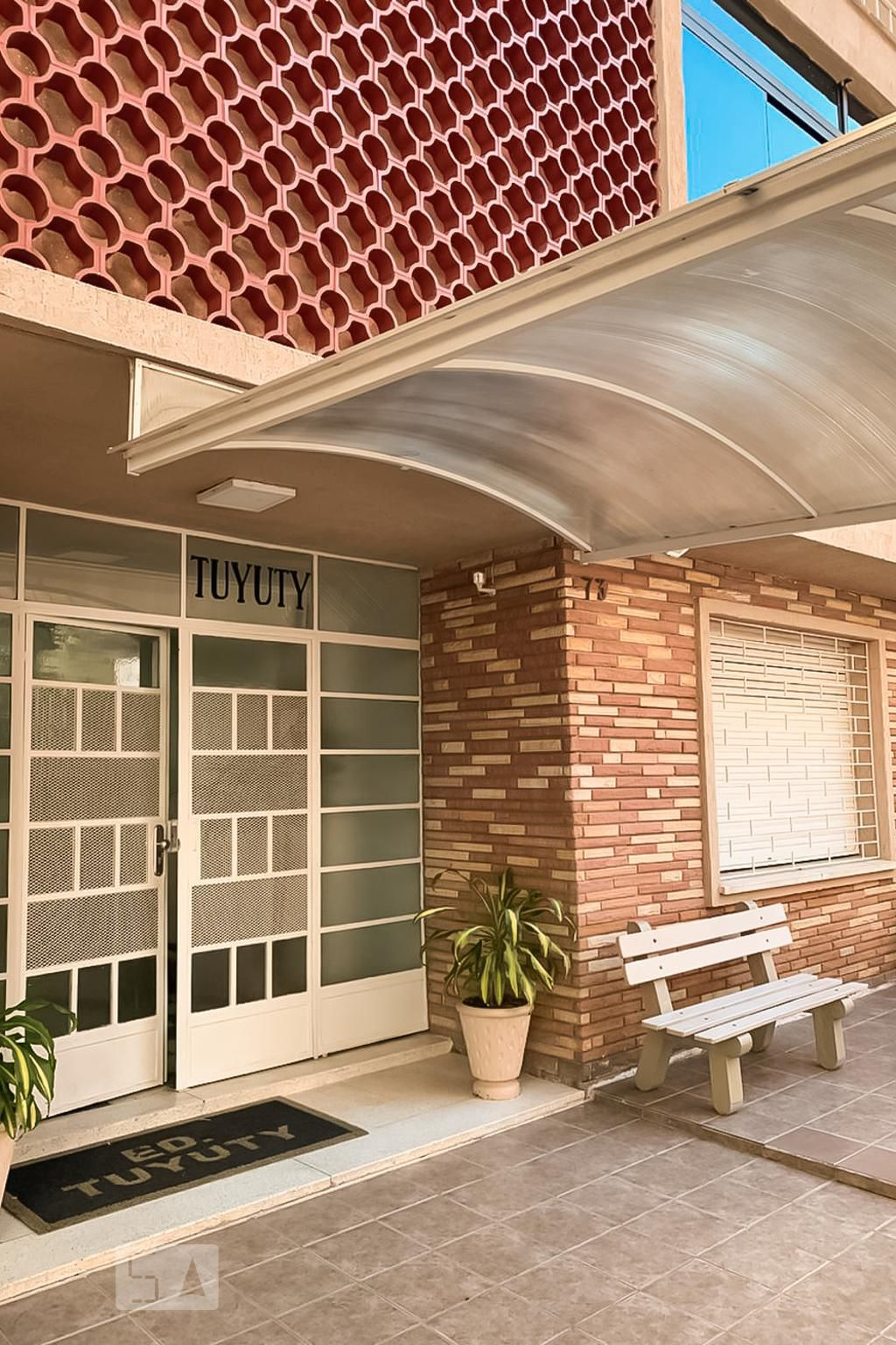 Entrada - Edificio Tuyuty